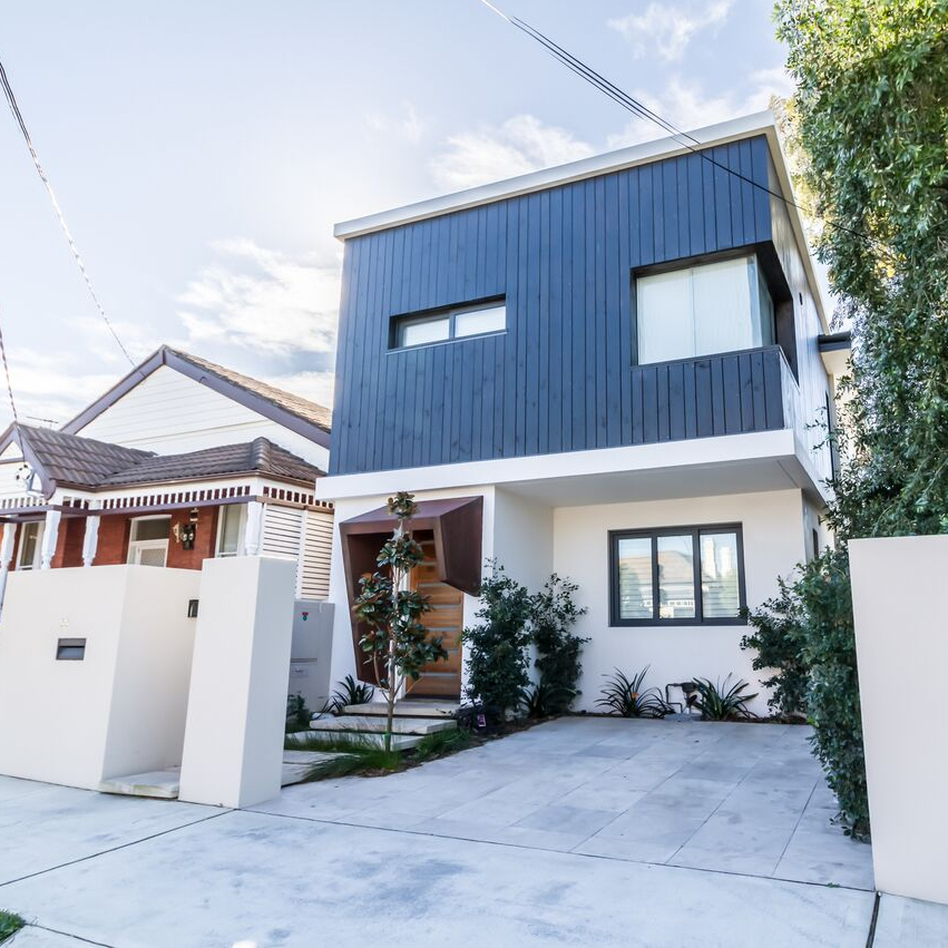 منزل مستقل على قطعة أرض ضيقة وطويلة في Boundary St، منطقة Bronte