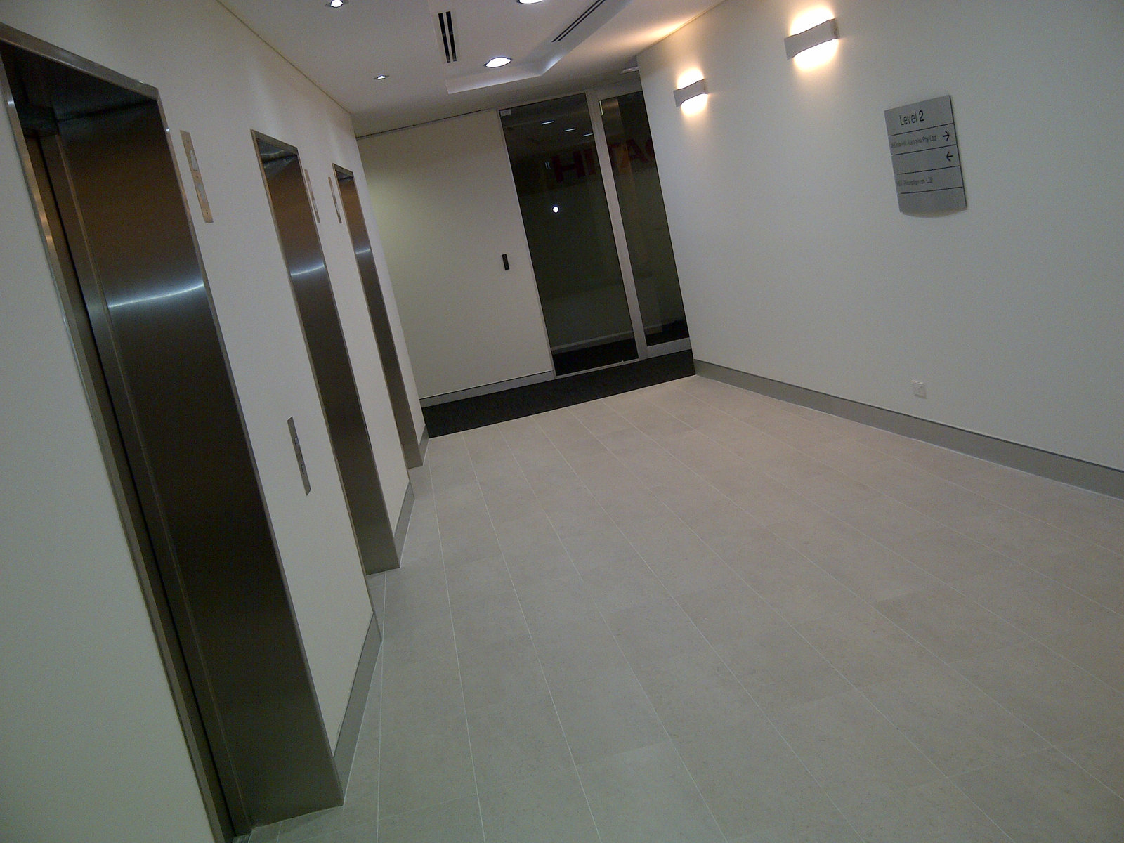 Everglades Business Park 로비 업그레이드 개조