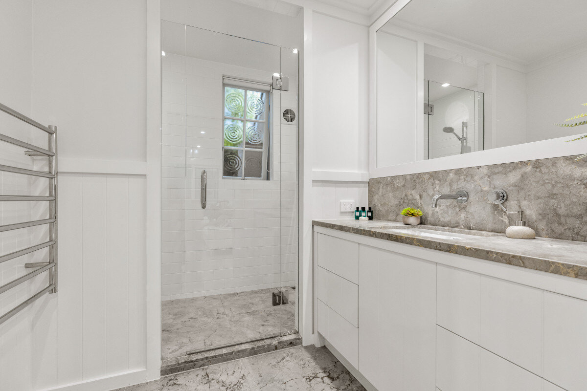 Selwyn Ave: American Colonial Style Home Renovation