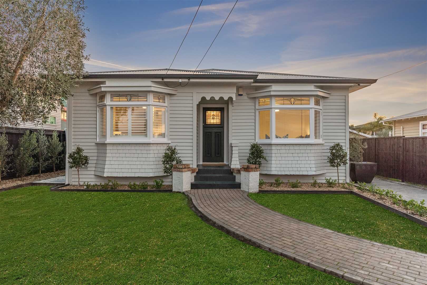 Chevalier Chic: 1930s Bungalow Transformation