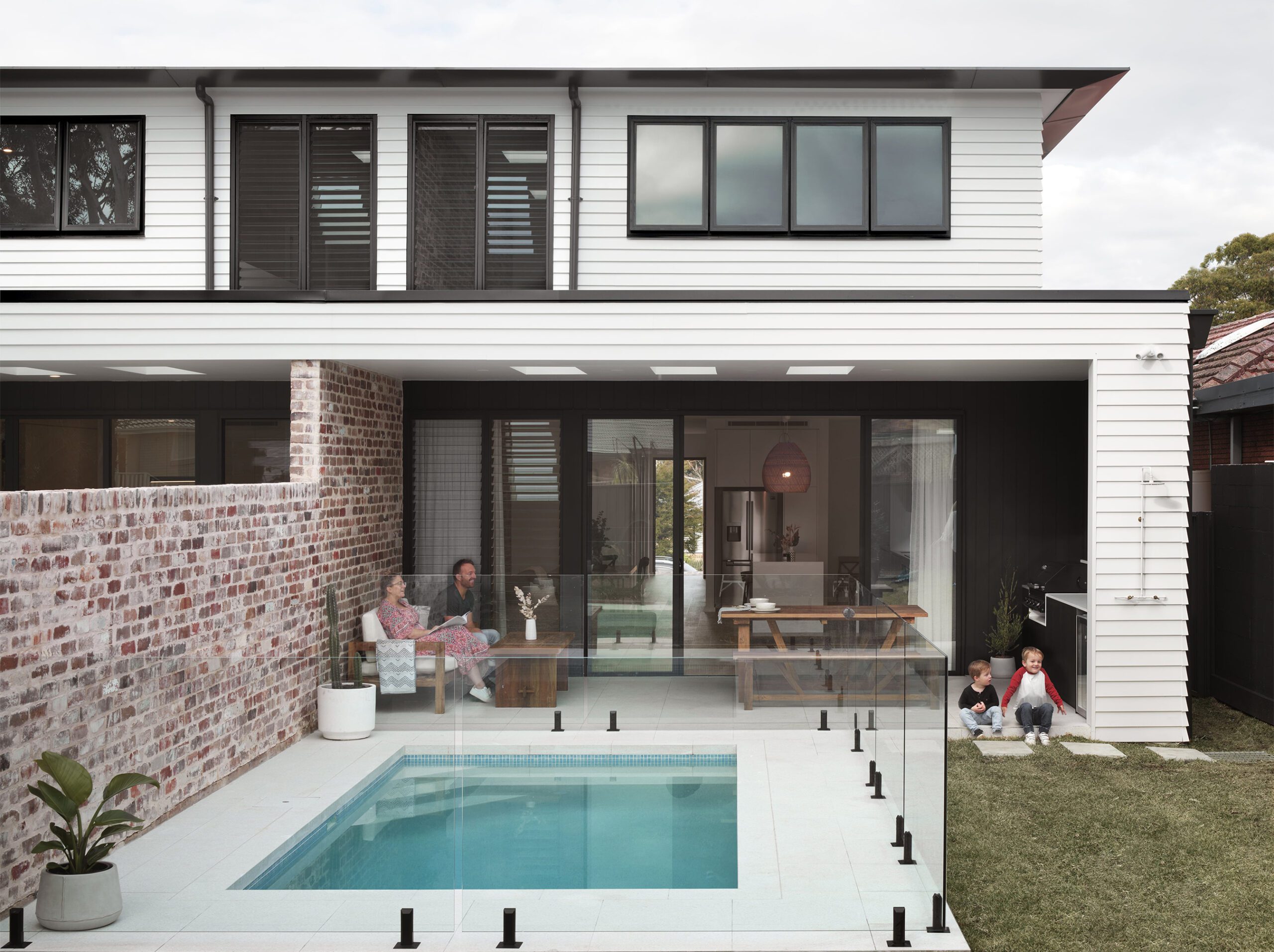 Gymea Bay Modern Duplex Residence