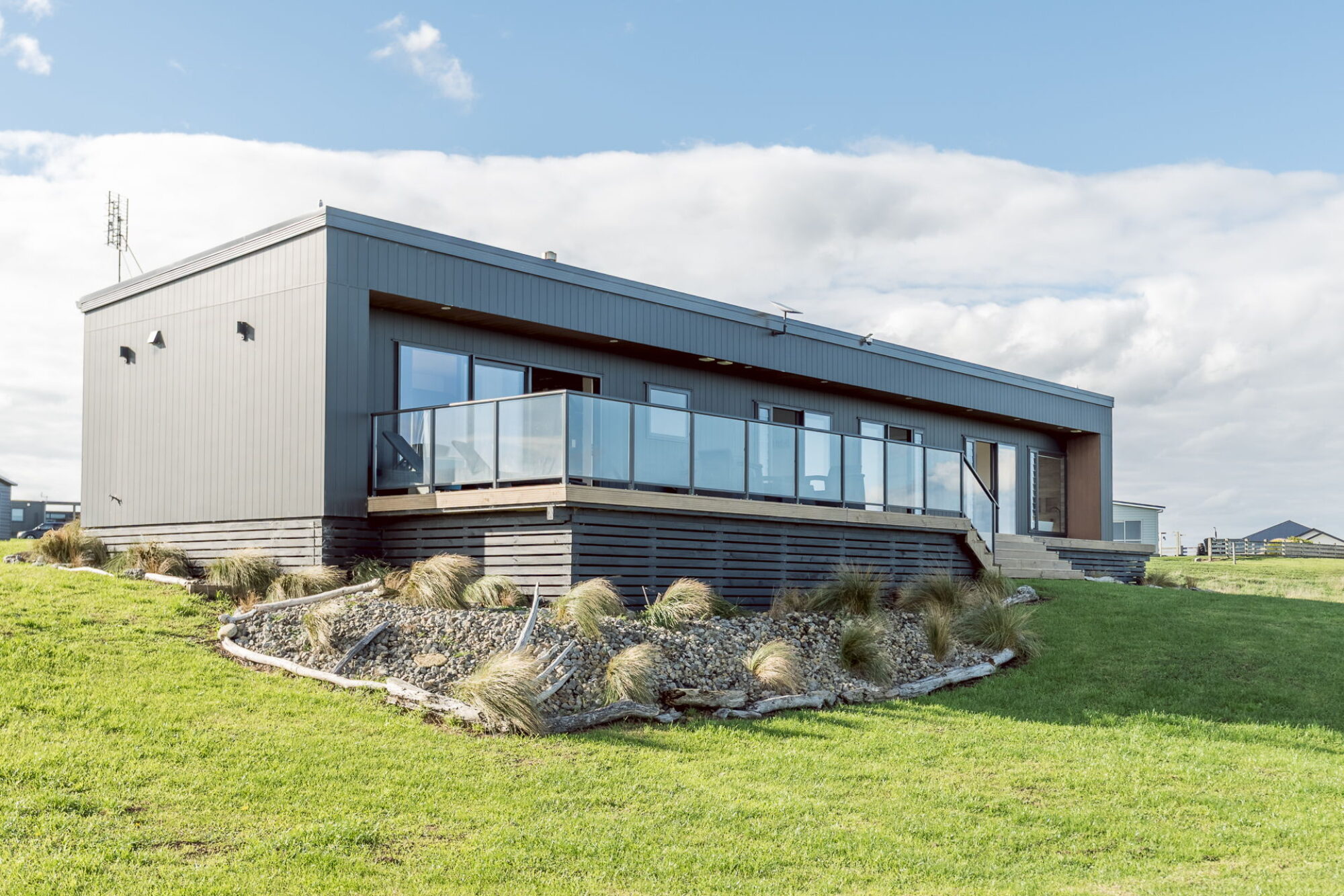 Blacksand Residence in Waverley