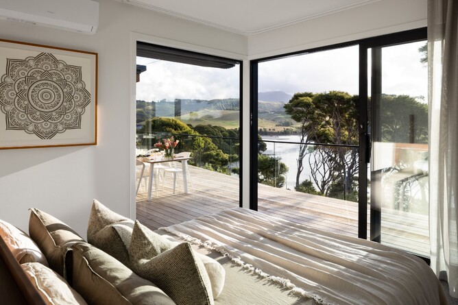 Kōtare Grove Residence, Rangitahi Peninsula