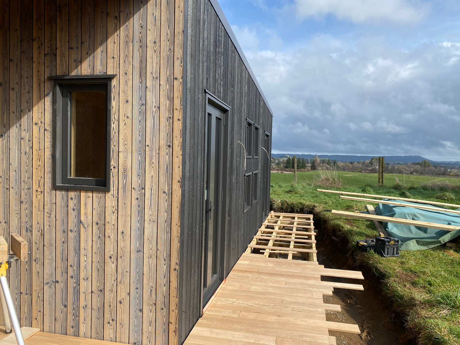 Ohakune Mountain Residence: Charred Wood Cladding