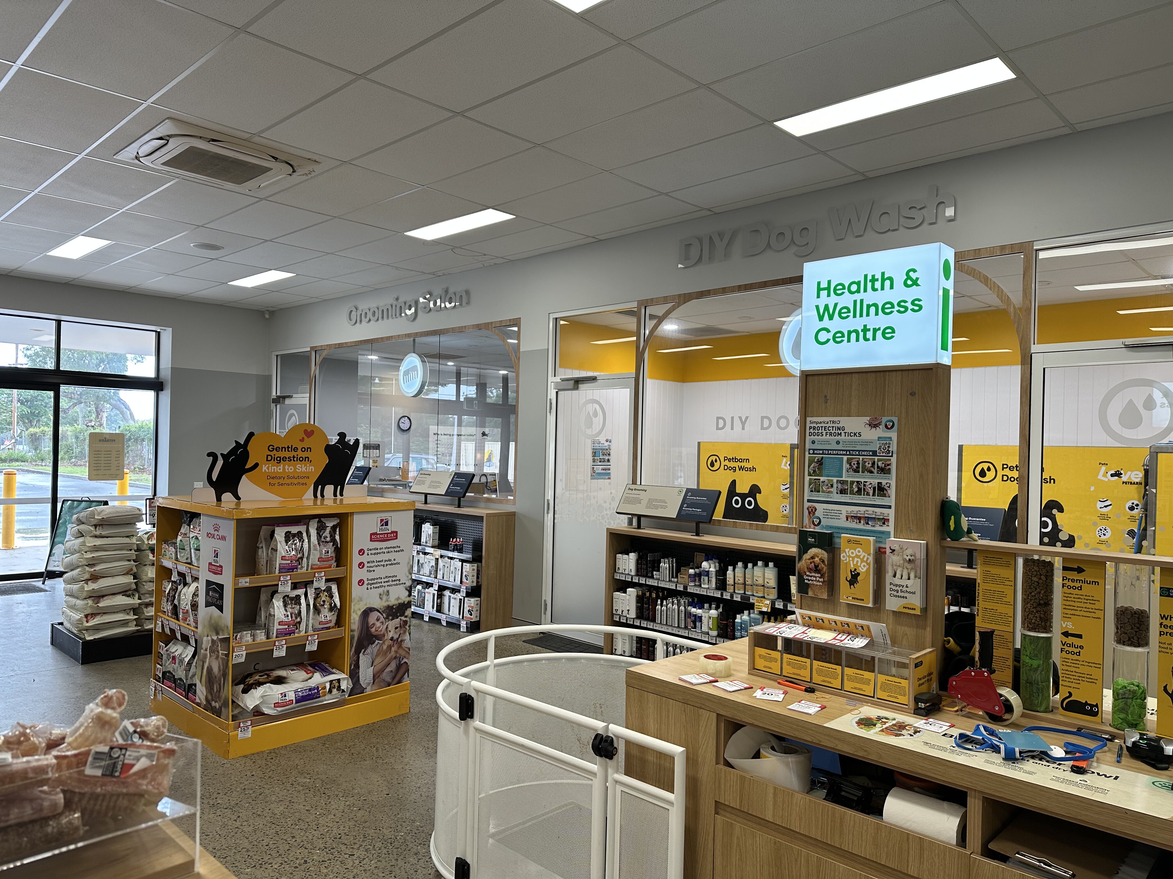 Petbarn Dural 零售店装修项目
