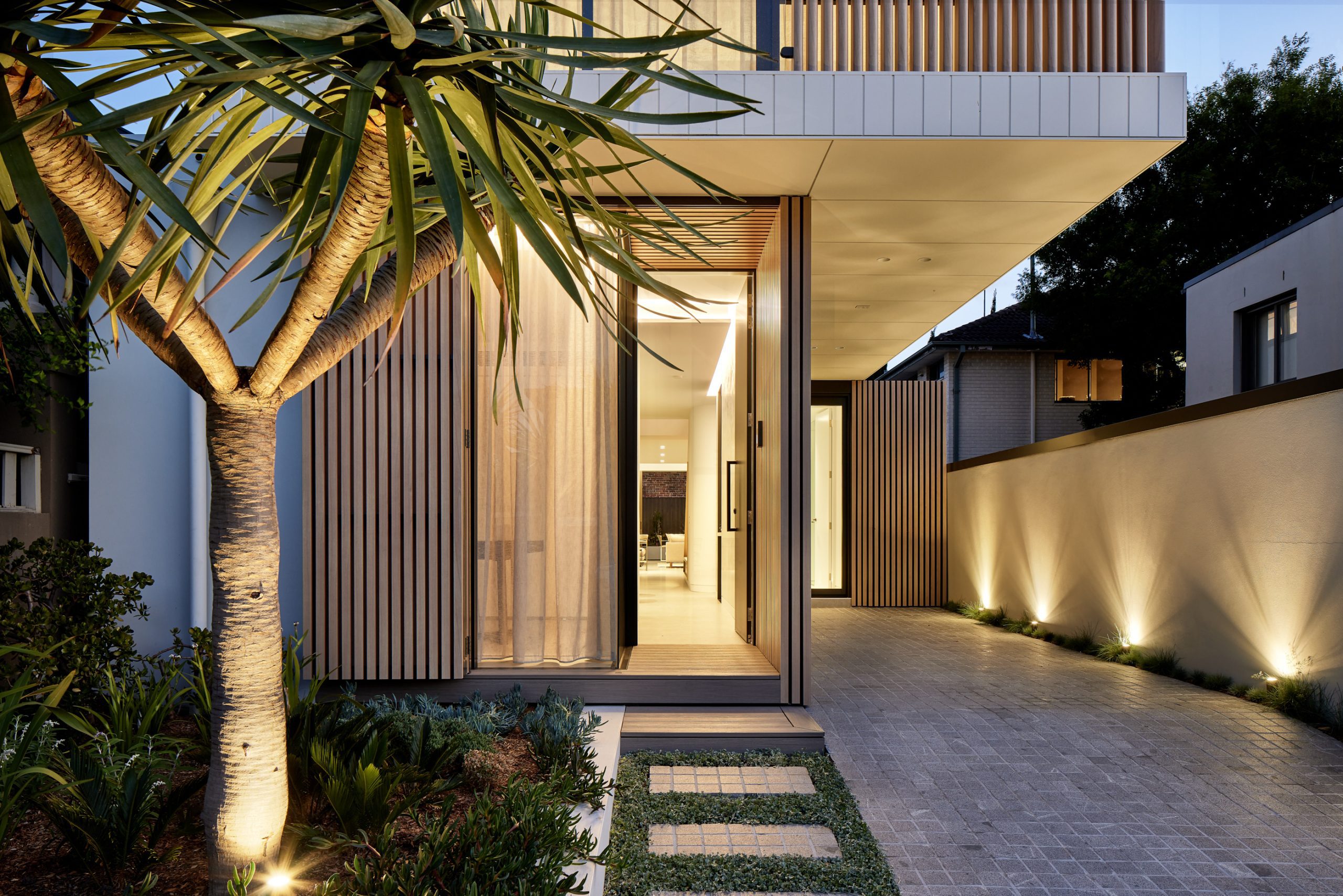 Lilyfield 4: Waterfront Luxury Residence