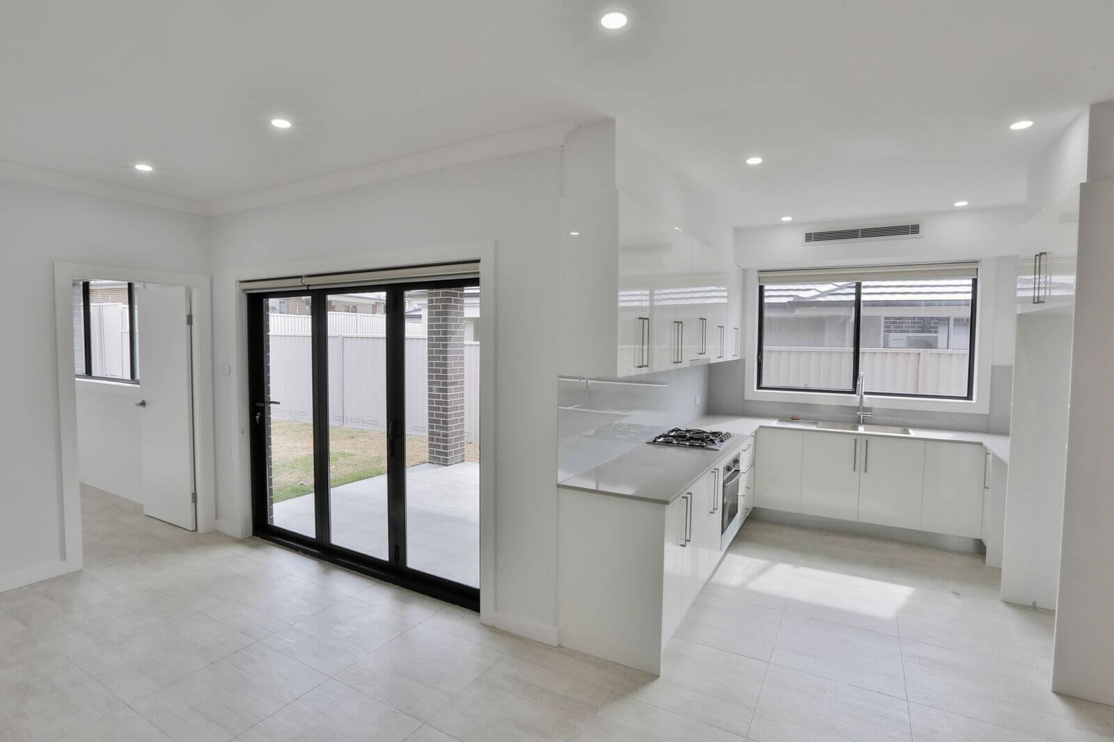 Dự án xây dựng nhà ở tiêu chuẩn Oran Park