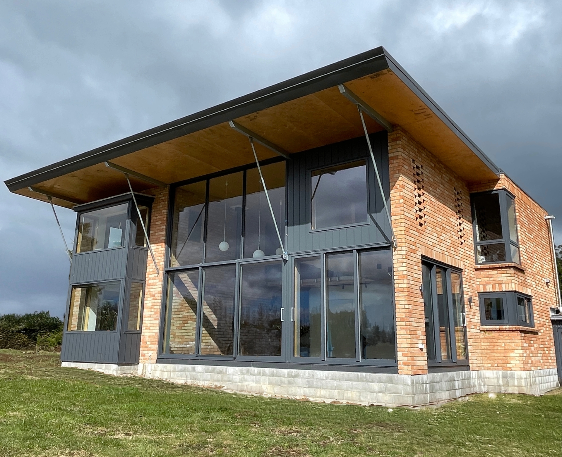 Tawhero New Home: Views of Ruapehu Mountain