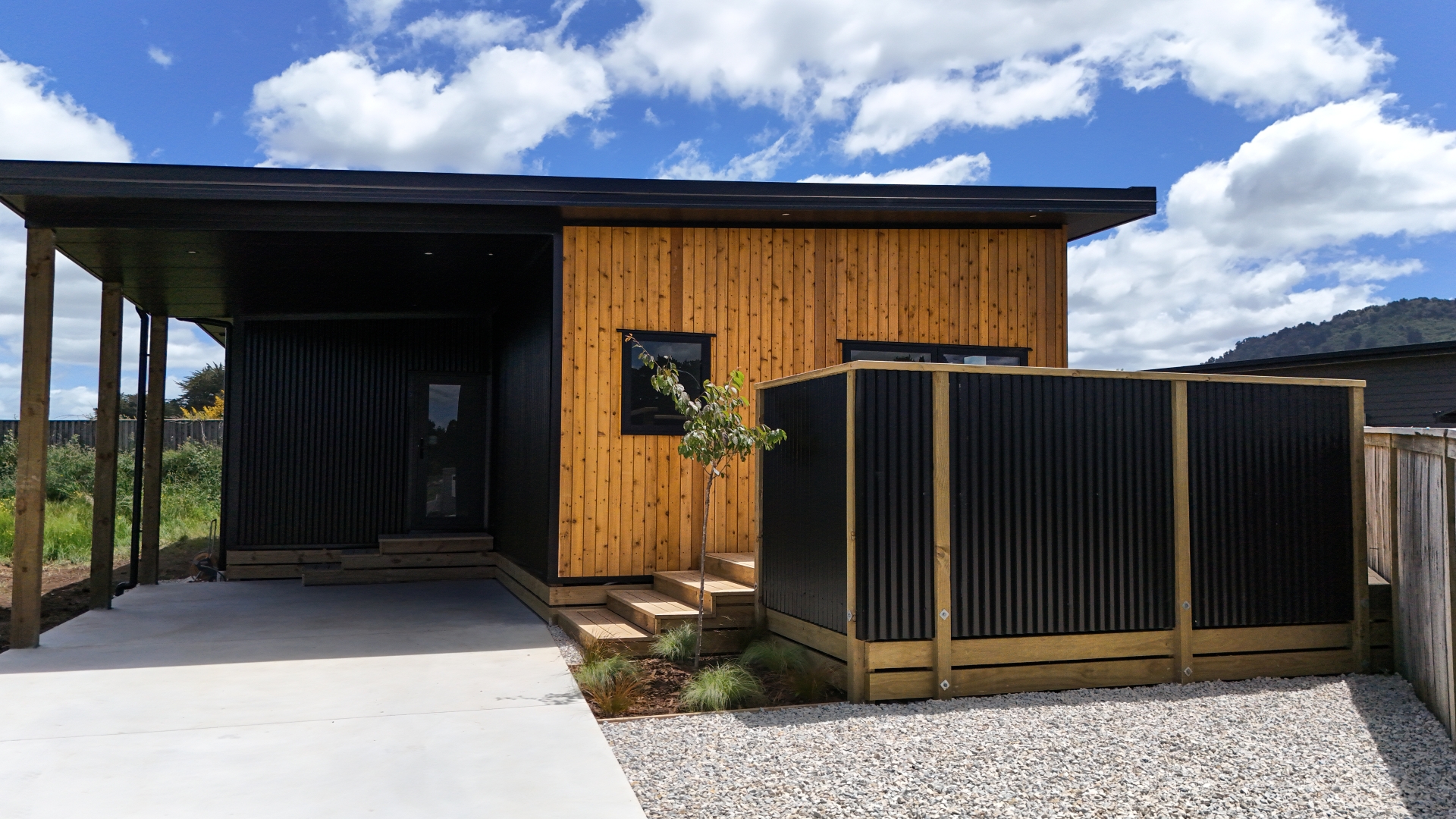 Millrock: Three-bedroom minimalist residence