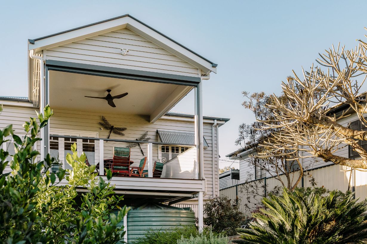 تجديد وتوسيع مبنى Queenslander التاريخي في Norman Park