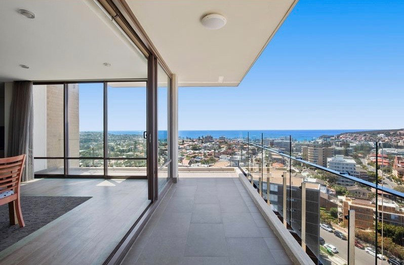 Full Renovation of a Top-Floor Apartment in Fairlight