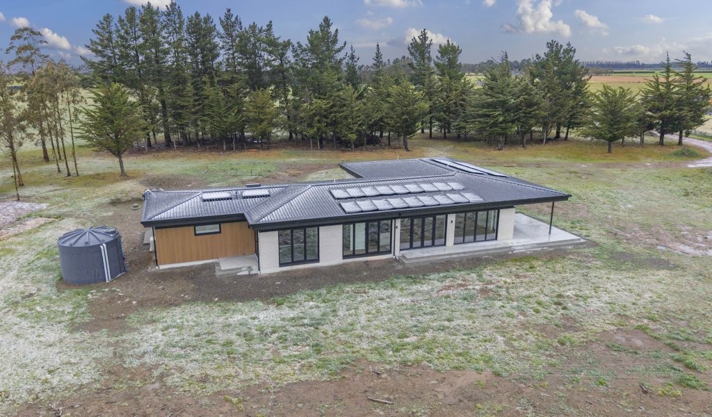 Oxford Rural Off-Grid High Performance Home