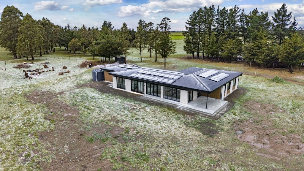 Oxford Rural Off-Grid High Performance Home