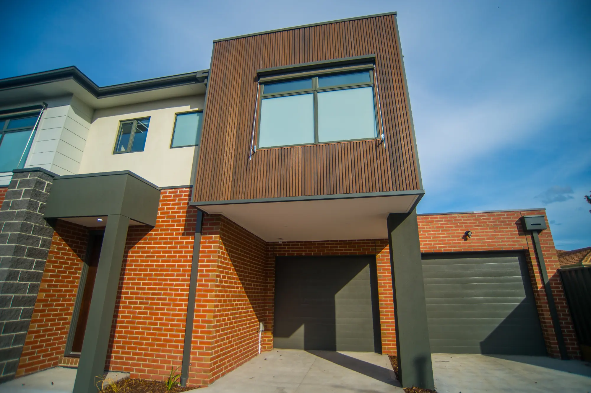 Maude Ave 3 Townhouse 2 Tầng