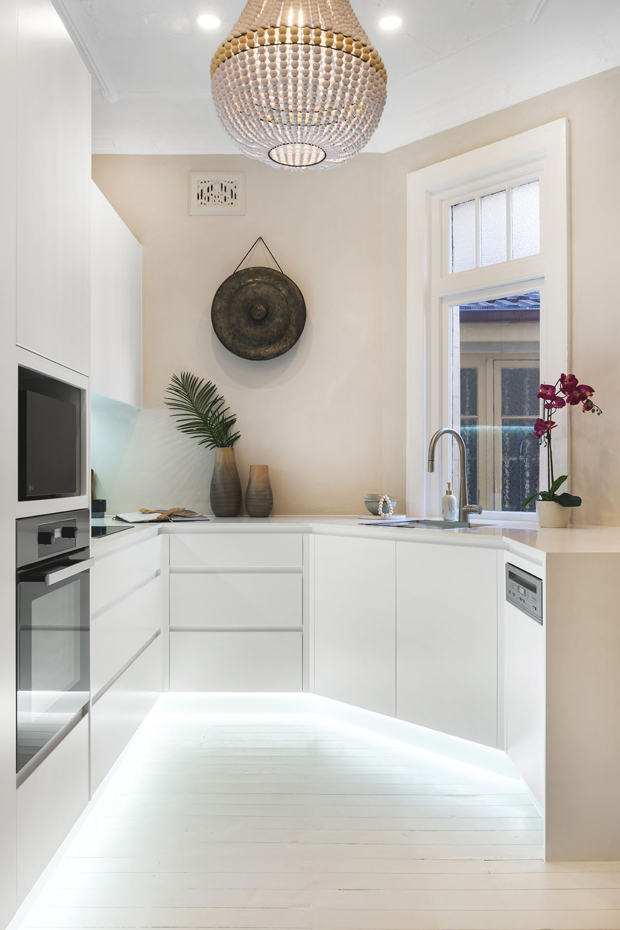 Coogee Balinese-style Apartment Renovation