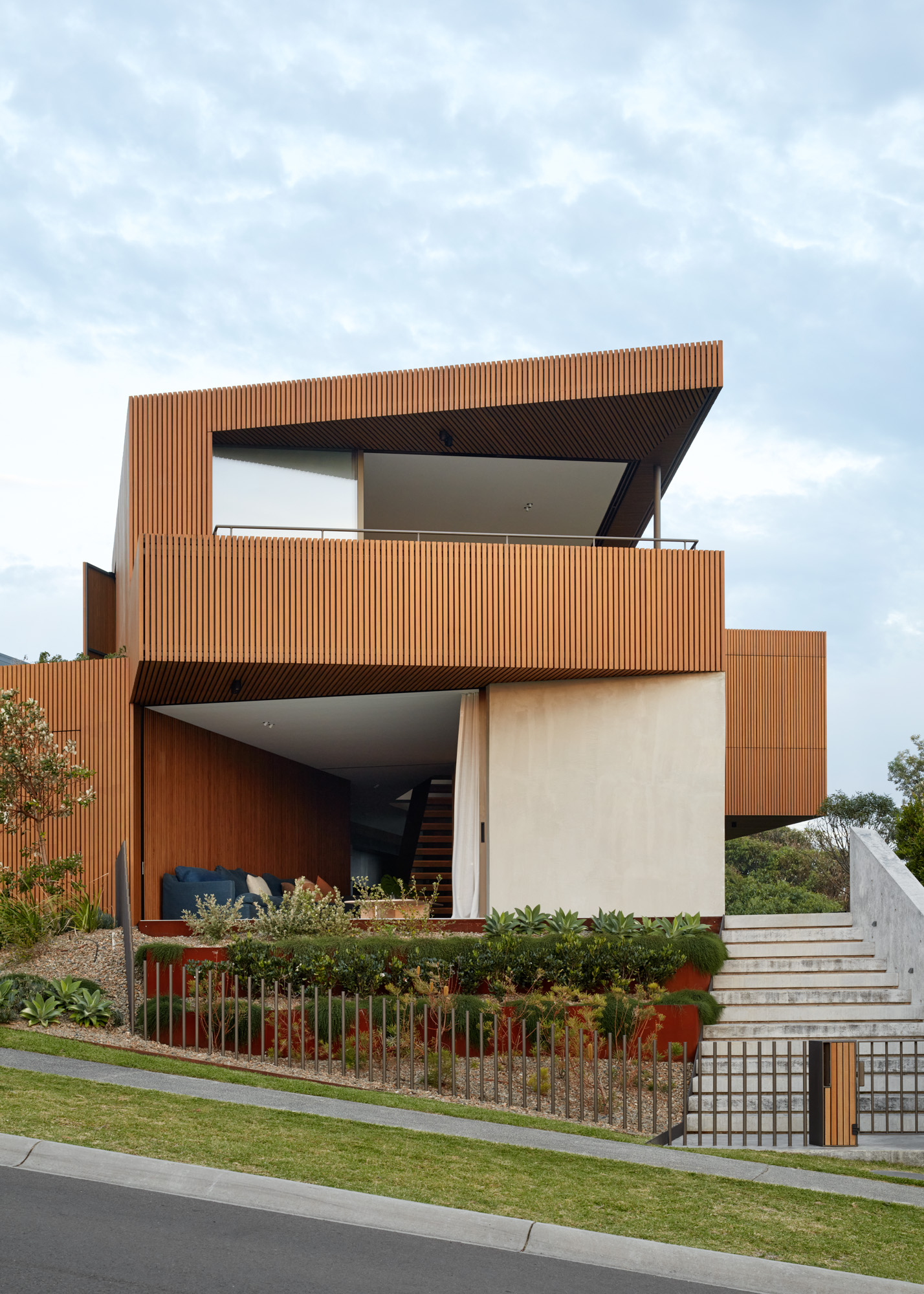 Aspect House: Gerringong Ocean View Residence