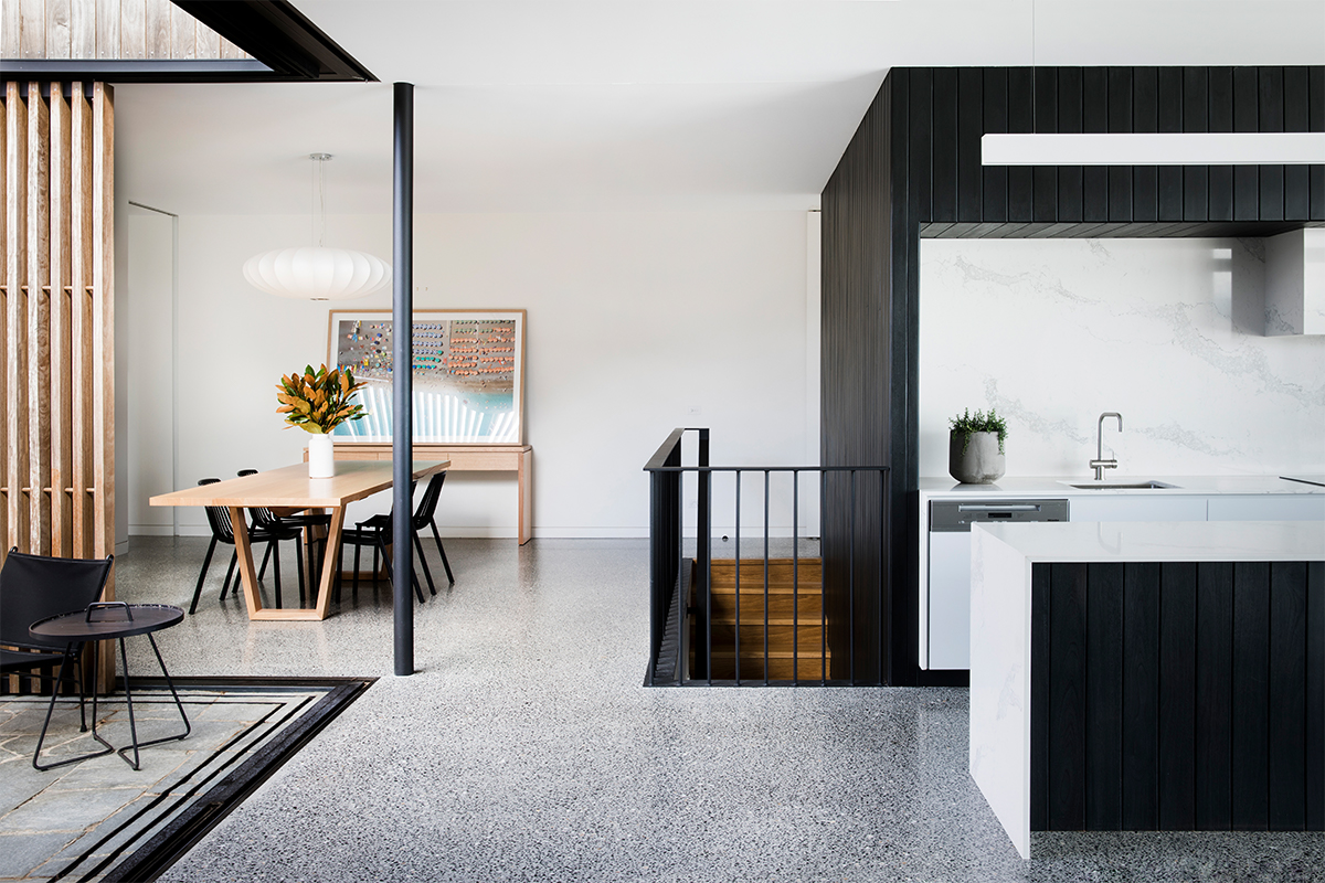 Stafford House: Gerroa Sea View House
