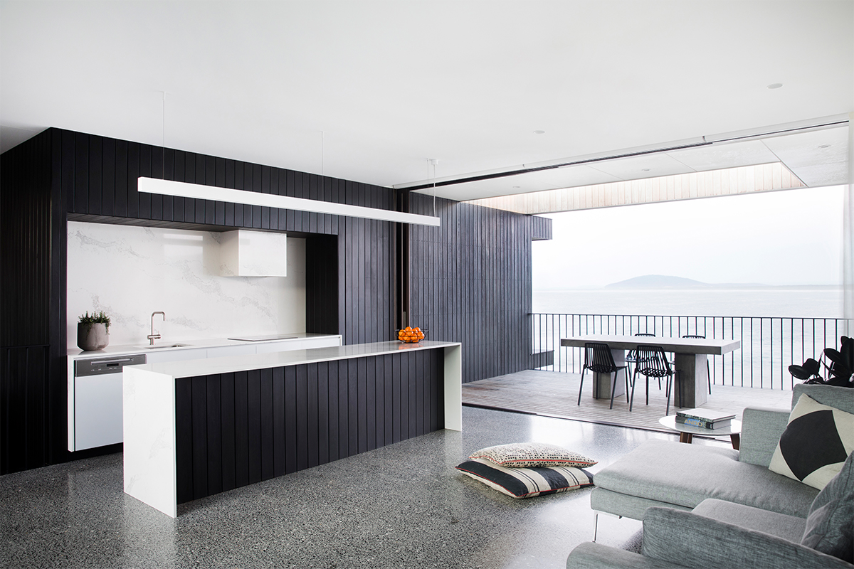 Stafford House: Gerroa Sea View House