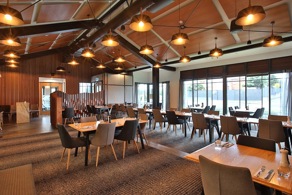 Waikiwi Tavern and Foundry Restaurant