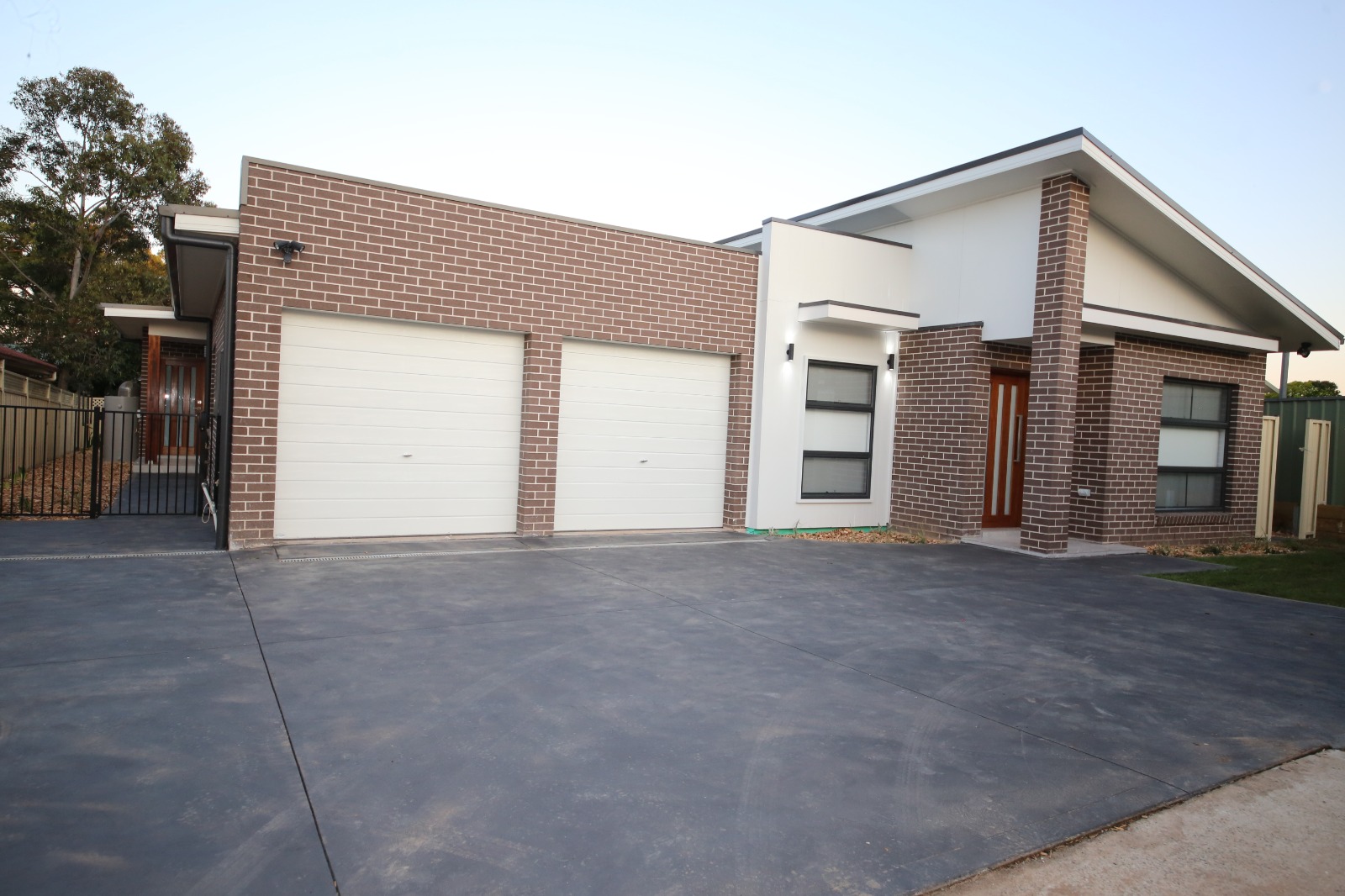 Davis Road House