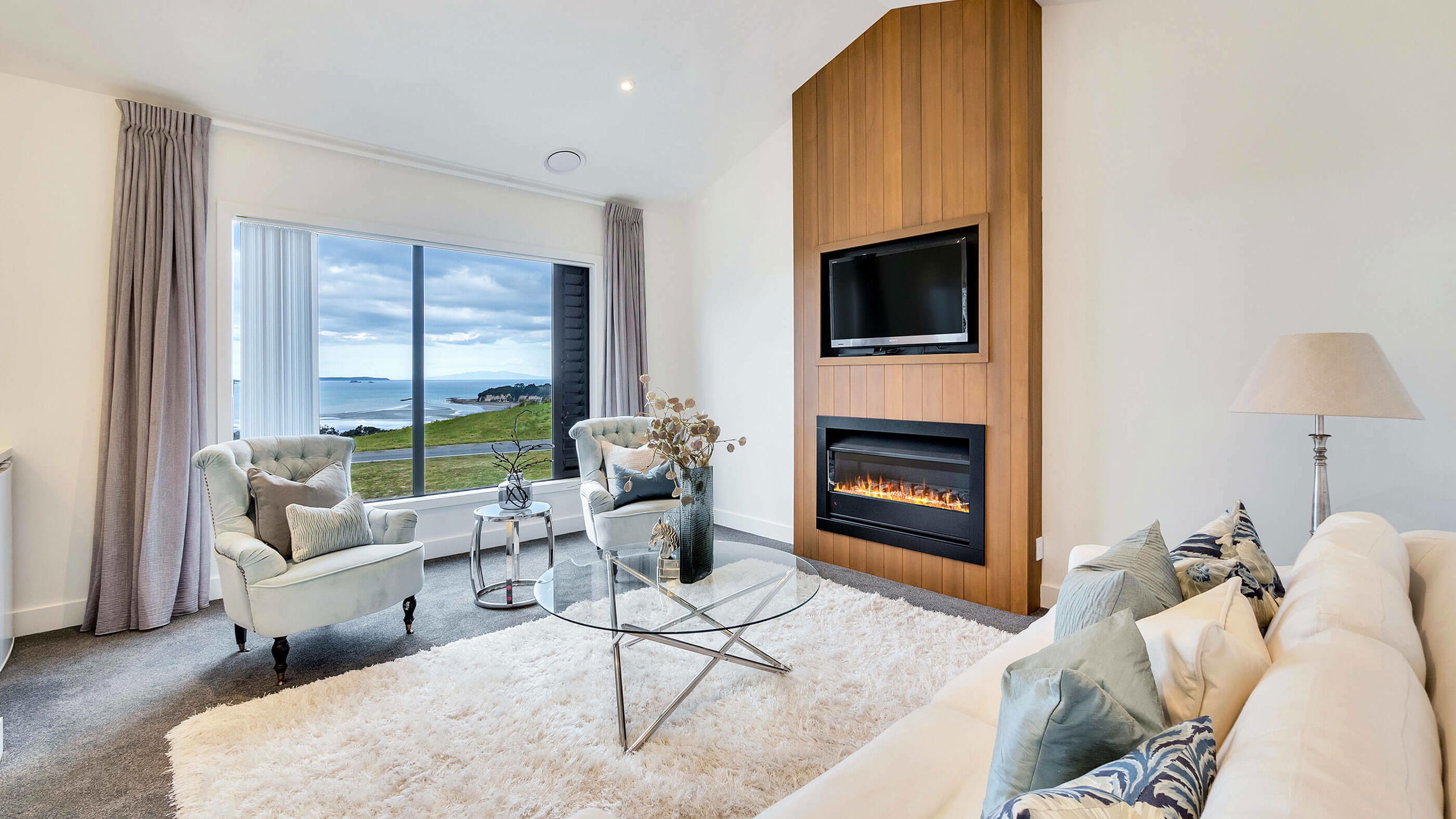 Modern Residence on a Sloping Waterfront Site at Weiti Bay