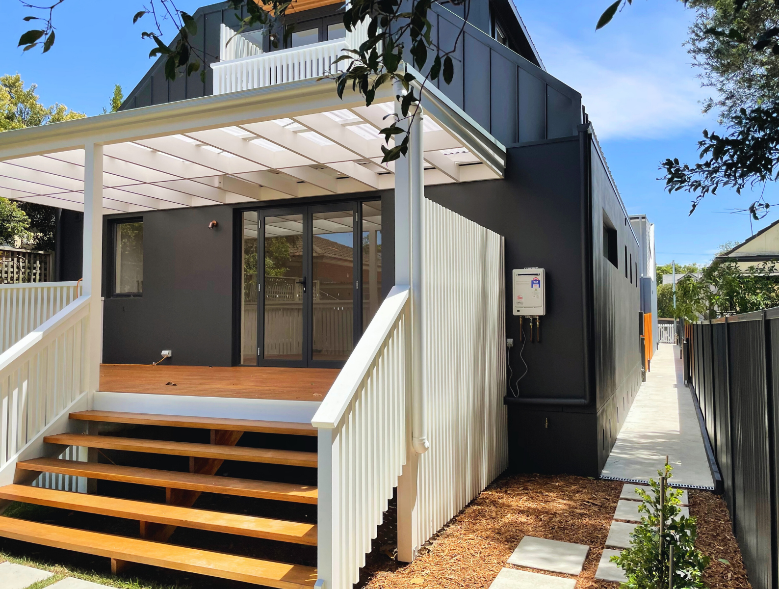 Leichhardt拆一建二双宅项目