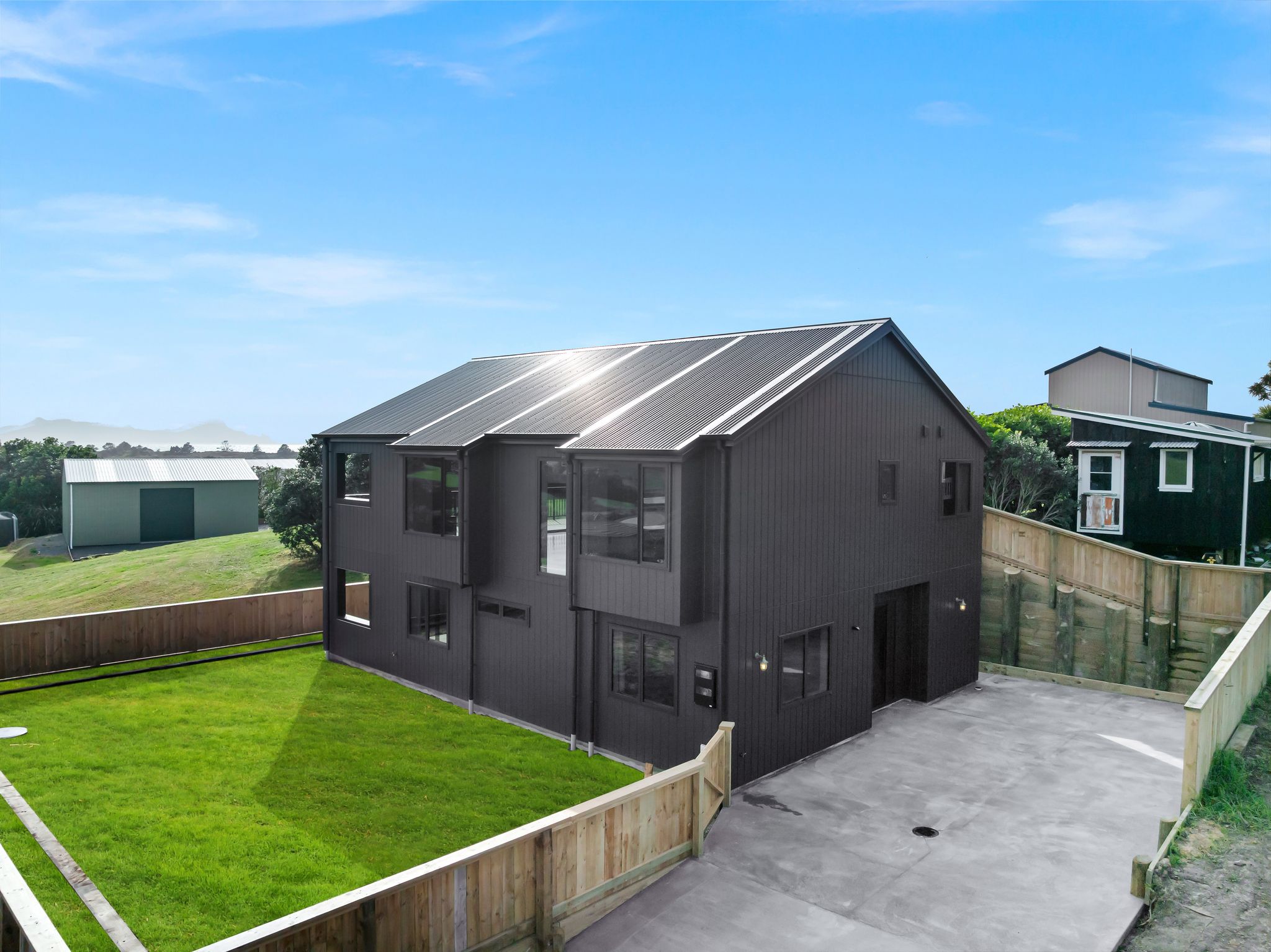 Modern barn style home in Waipu, ideal for a growing family