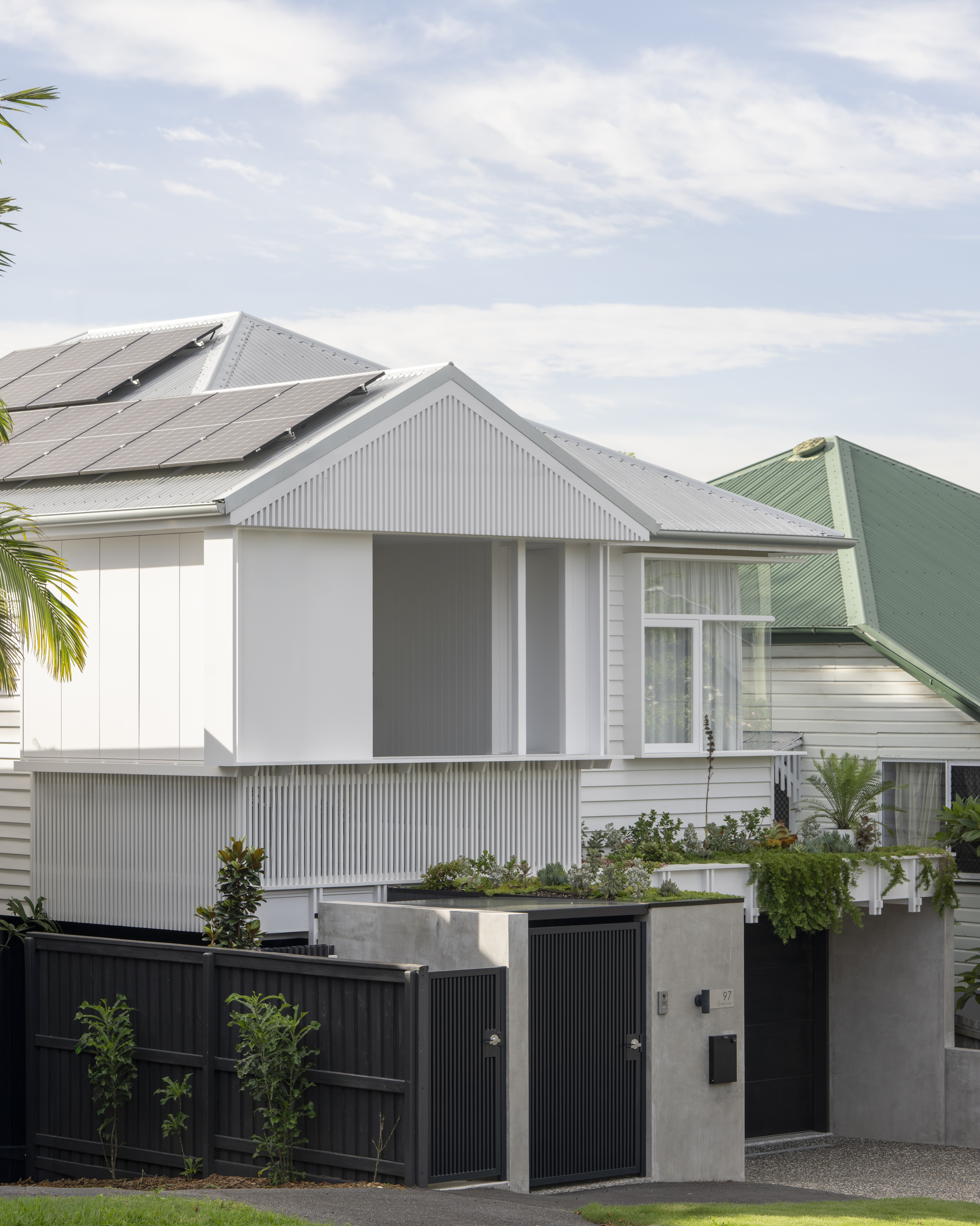 تجديد وتوسيع منزل Queenslander كلاسيكي في New Farm