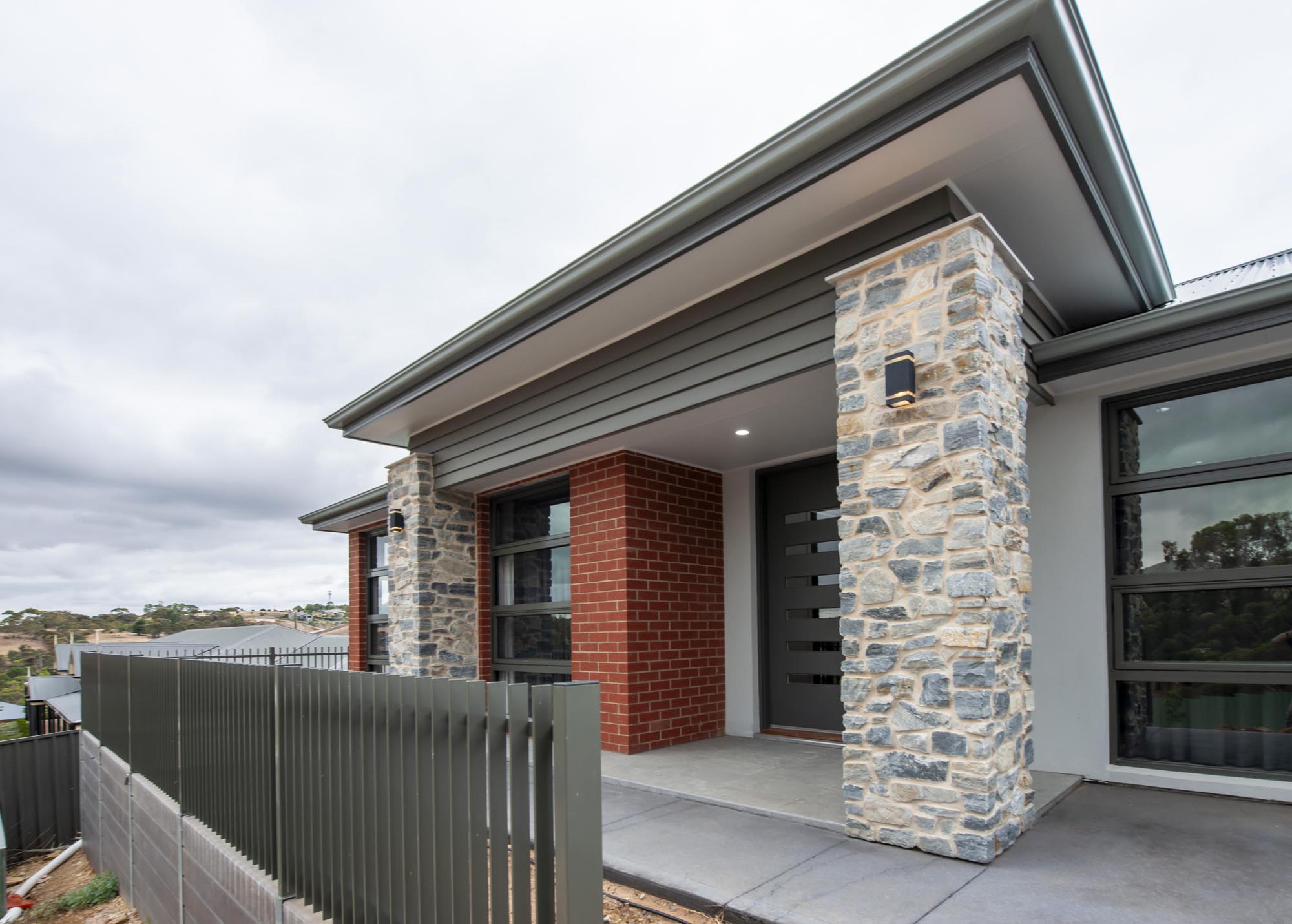 Greenwith Modern Family Residence