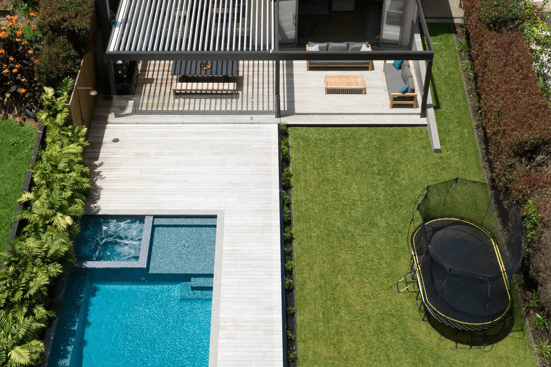 Lingarth Street Swimming Pool Courtyard Project
