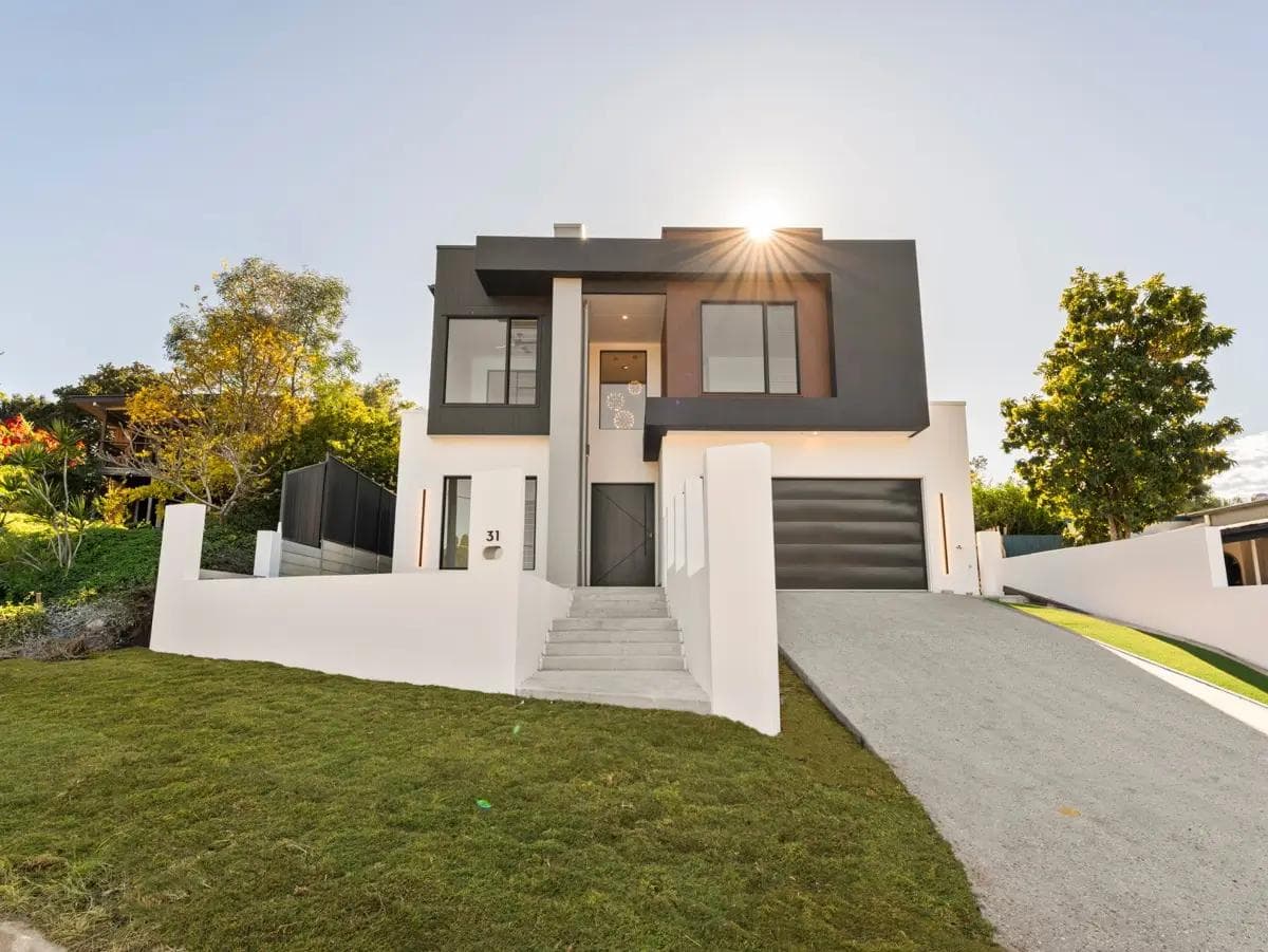Moorbell House: Camp Hill Custom Residence