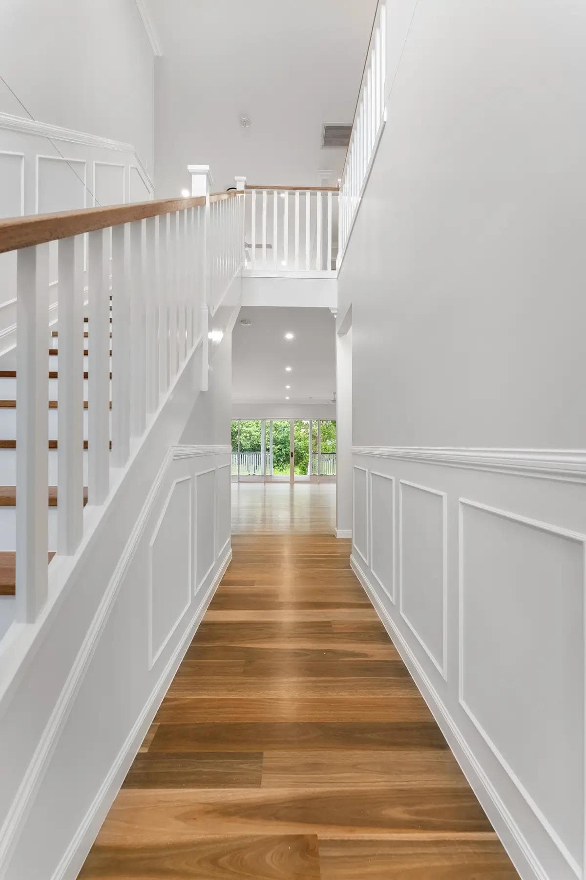 Kelsey House: Coorparoo Hamptons Style Custom Residence