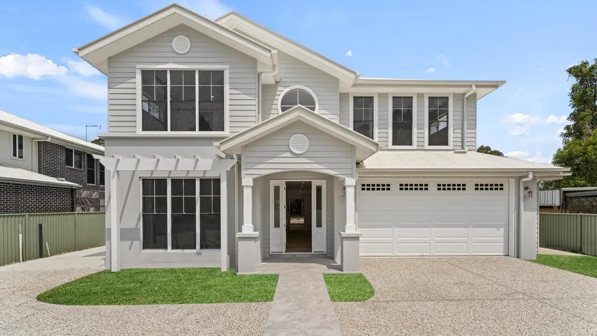 Grassdale House: Belmont Custom Residence