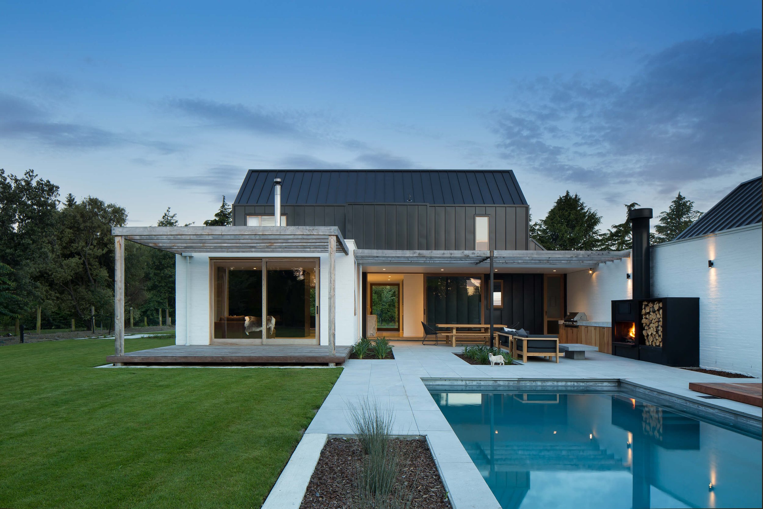 Ryan House: Springlands Modern Gable Residence