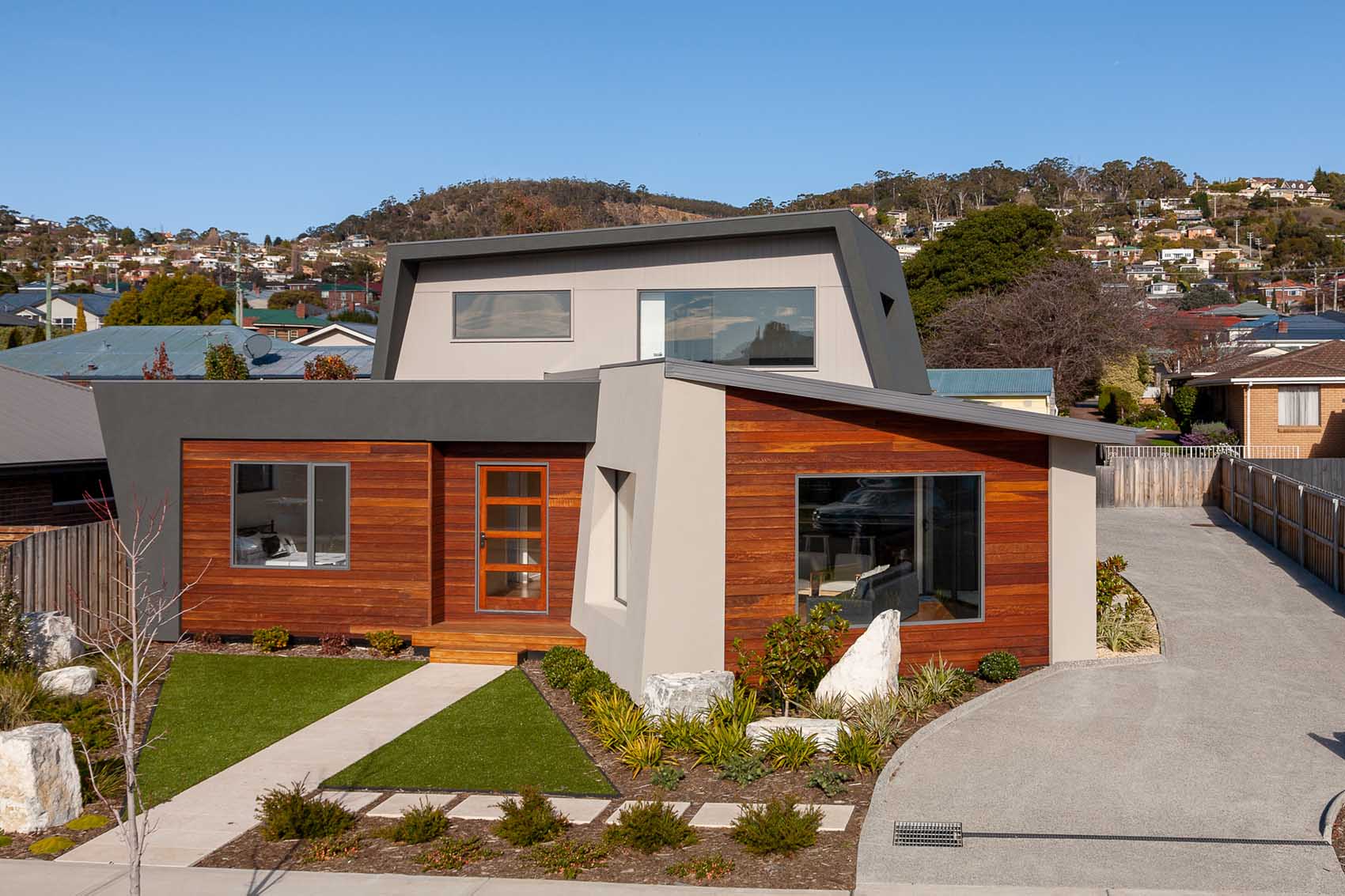 Newtown Detached House, Sloped Roof Open Plan Design