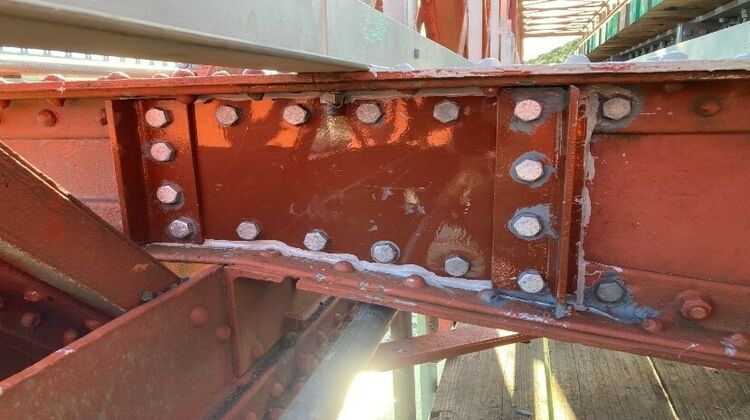 13号桥霍基蒂卡铁路桁架梁更换工程
