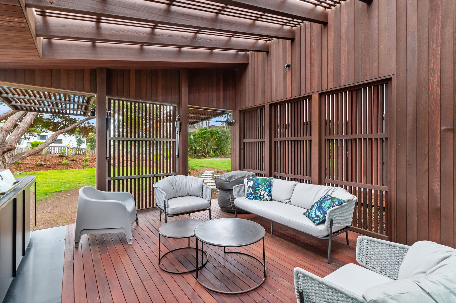 Whangapoua Residence