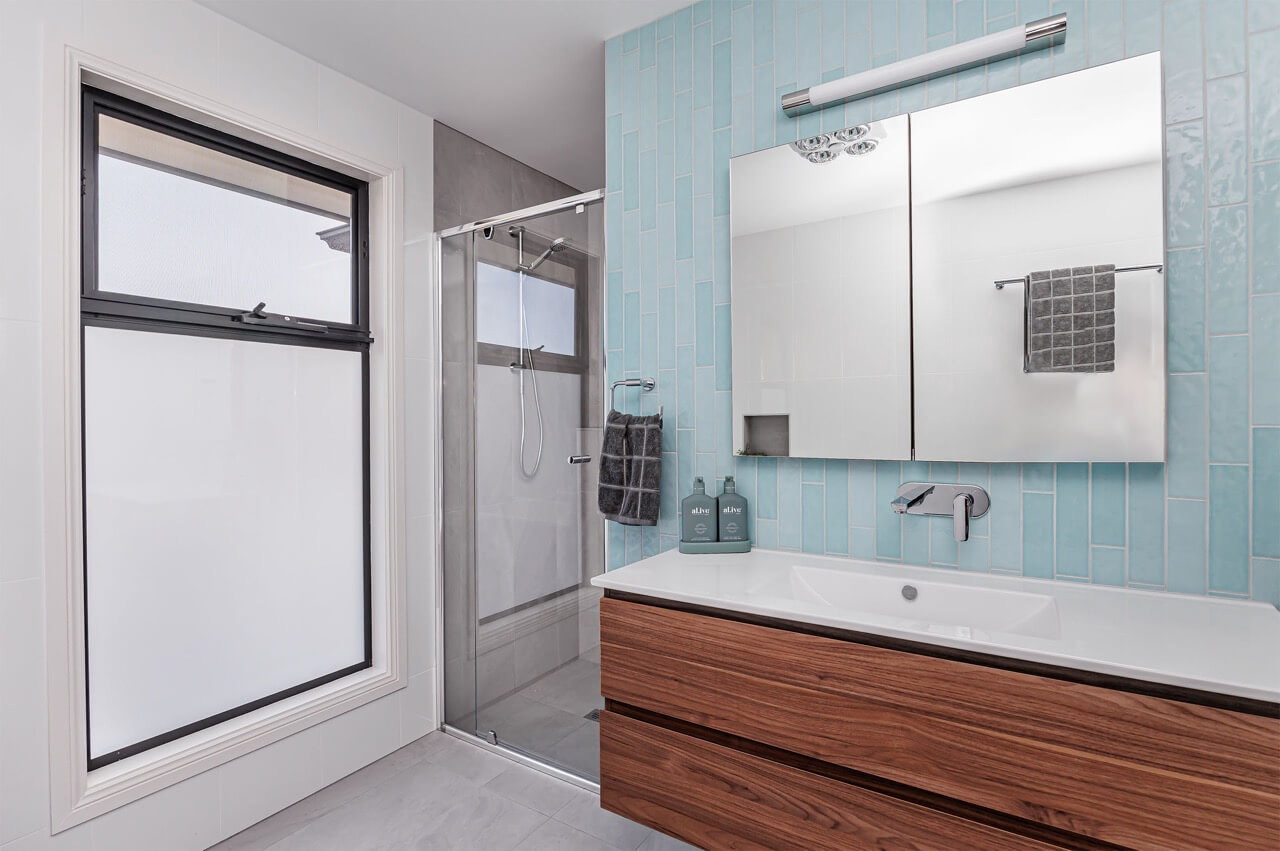 Valley View Sửa chữa Nhà bếp và Thêm tầng thứ hai