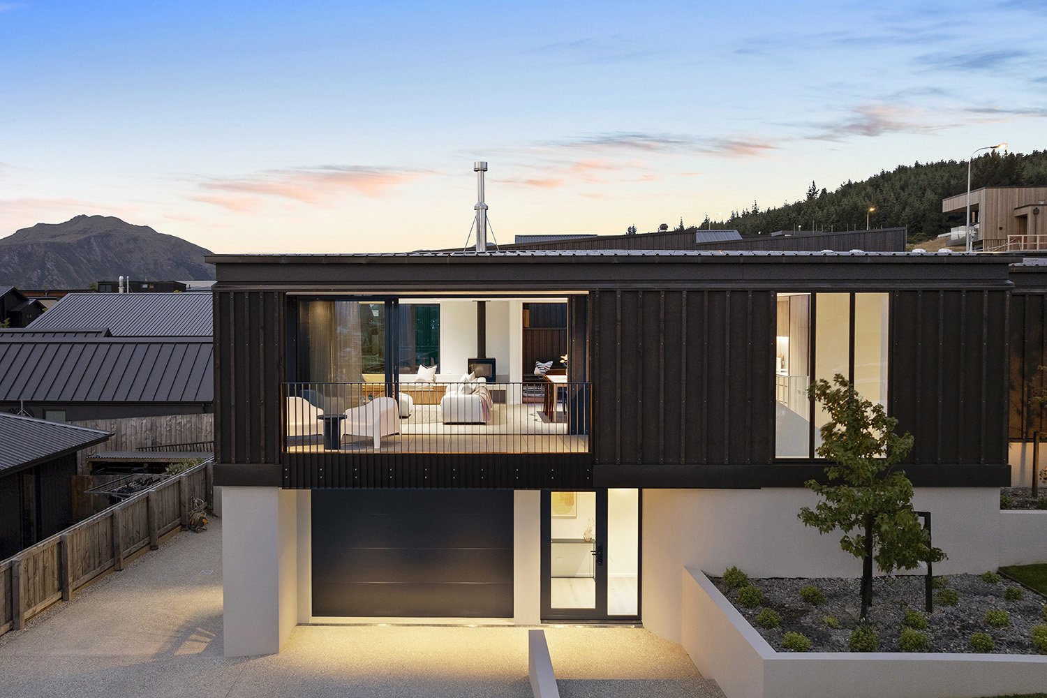 Mills Road 新建两层住宅