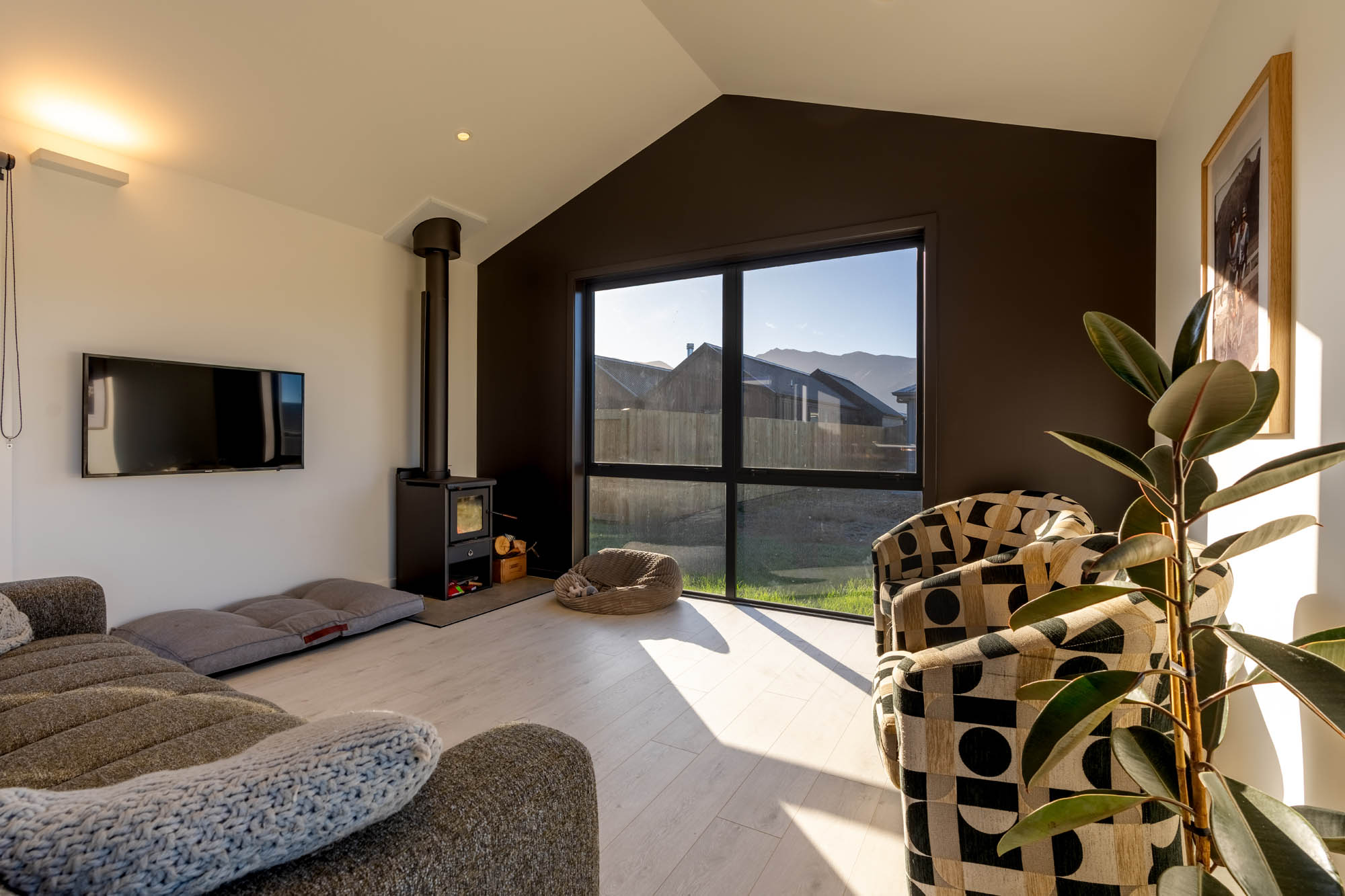 Lake Hawea Three Bedroom Two Bathroom New Home