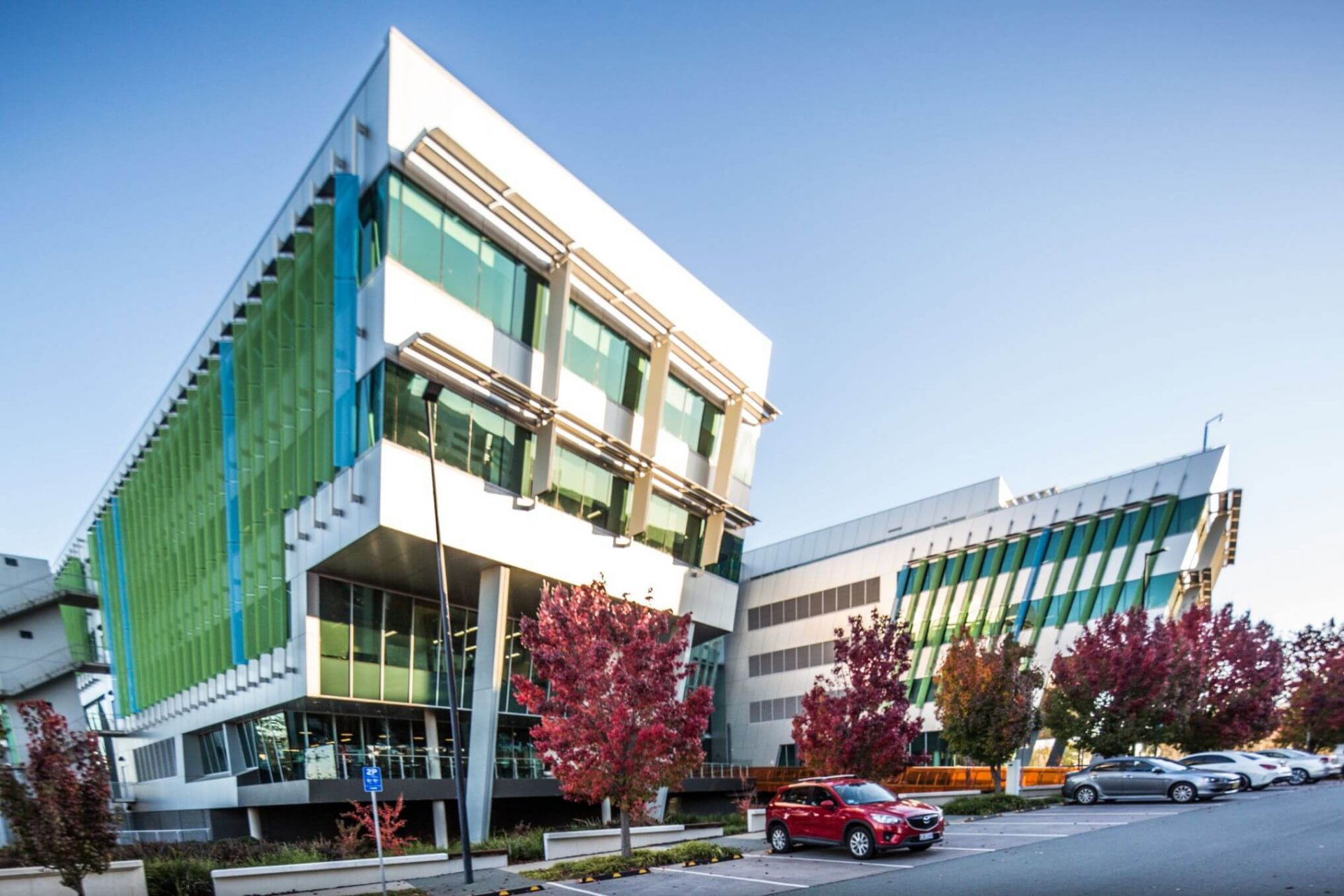 3 Molonglo Drive Curtain Wall Works