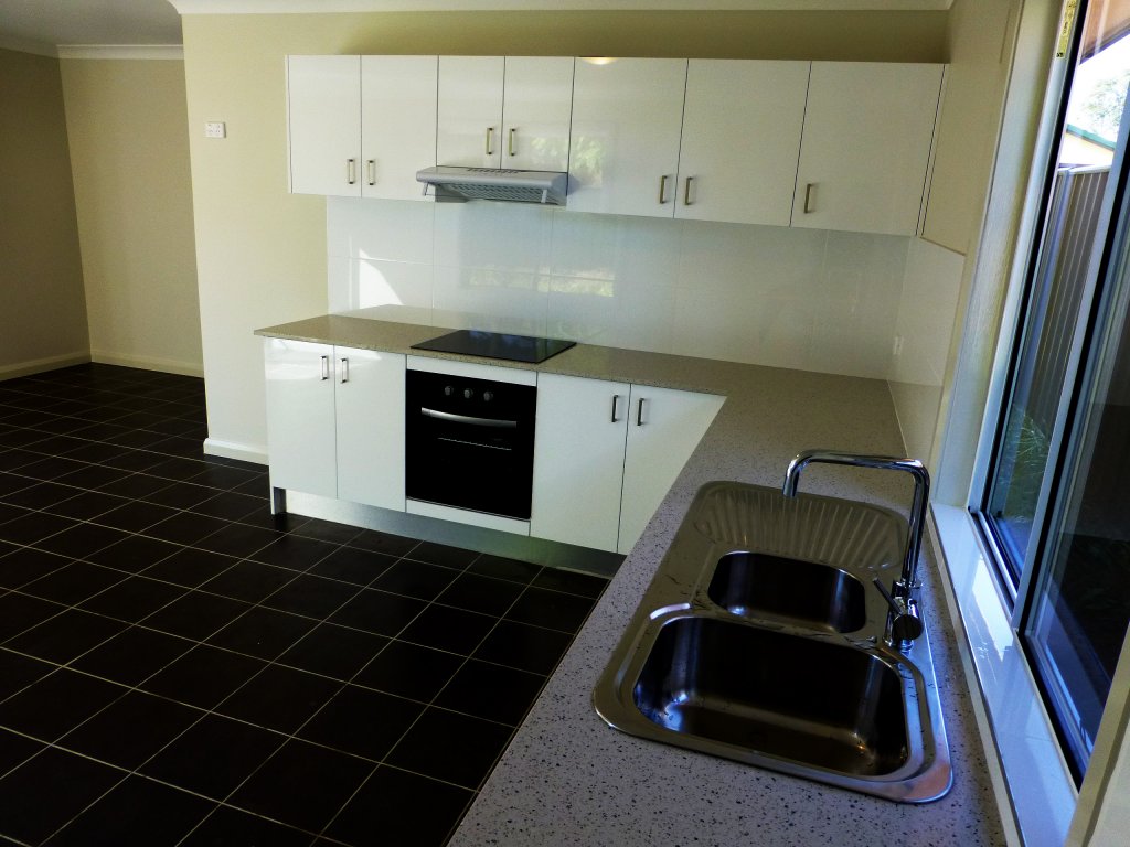 Ingleburn 부동산 투자자를 위한 Rachel 디자인 차고 아파트 프로젝트