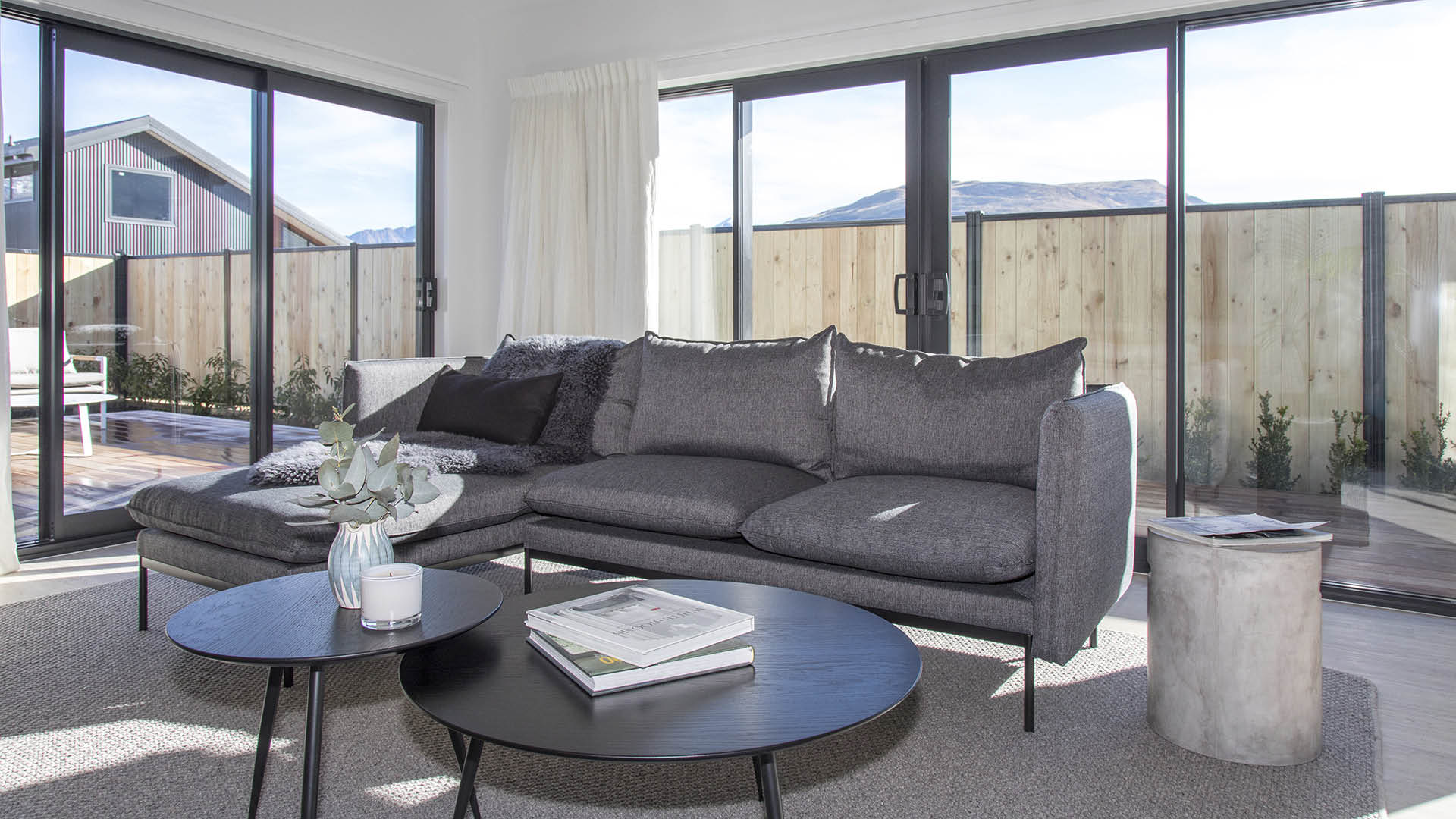 Queenstown Custom Residence: Remarkable Charm