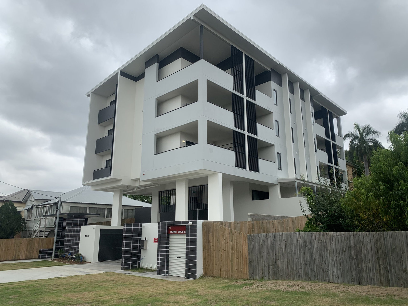 Windsor QBuild 정부 주택 프로젝트