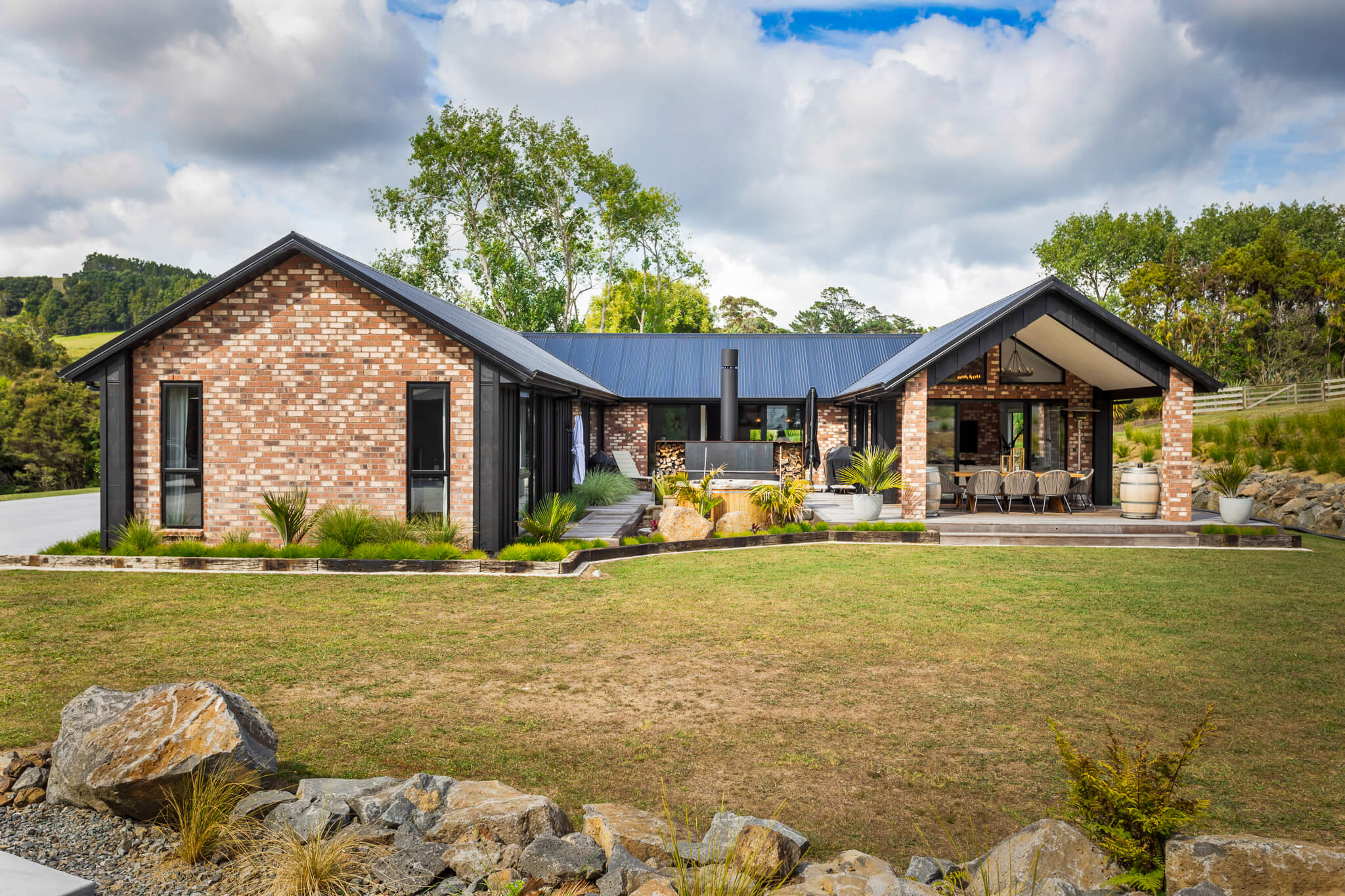Eternal Brick Wall Residence - Muriwai