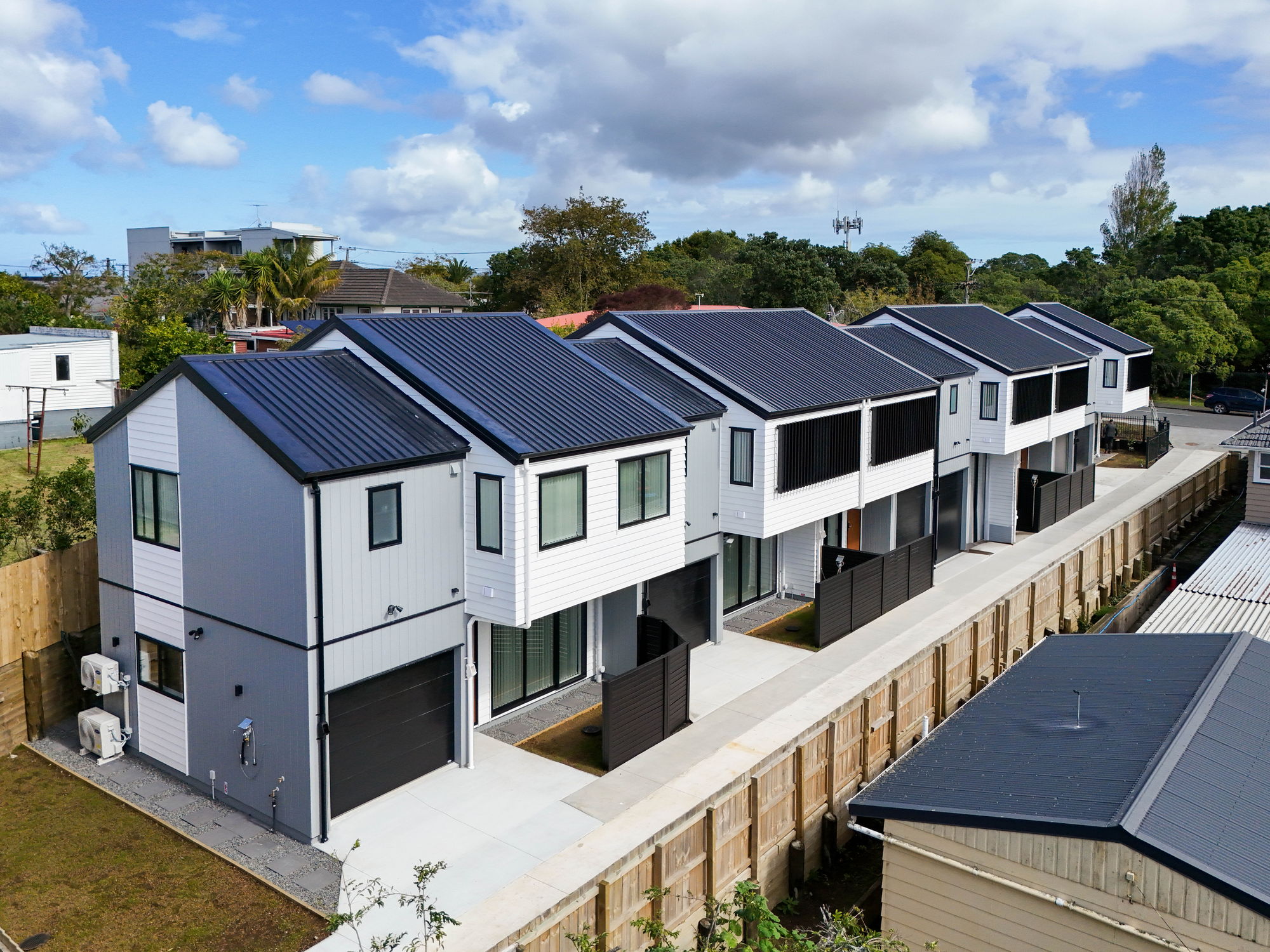 Blockhouse Bay Townhouse Project