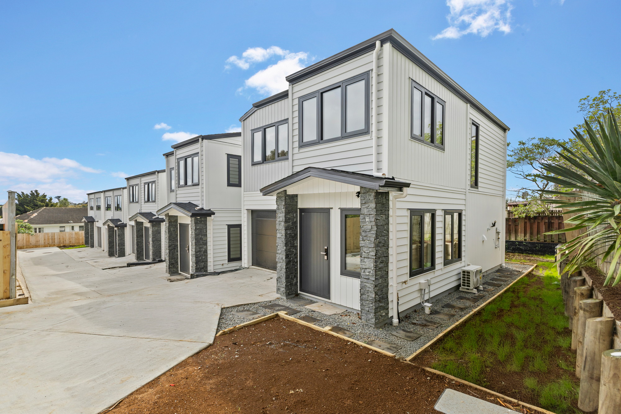 Lismore Place Townhouses in Papatoetoe