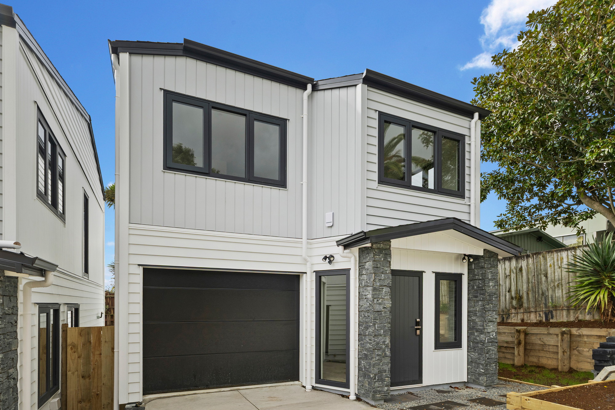 Lismore Place Townhouses in Papatoetoe