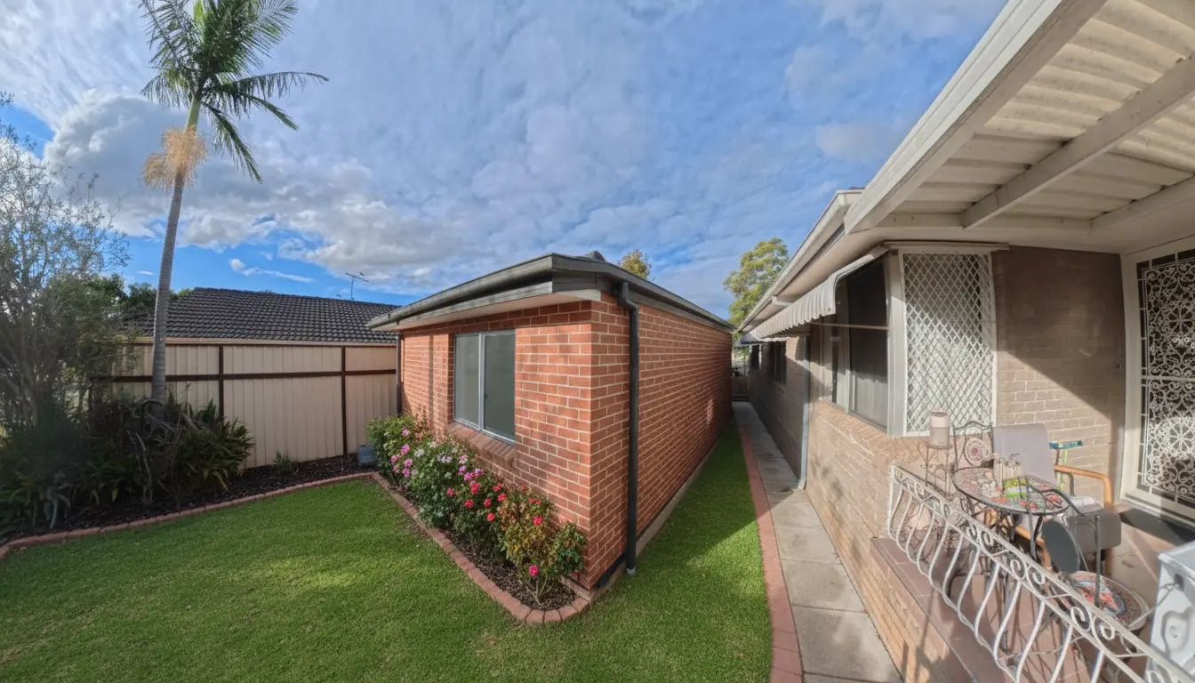كوخ مخصص في الفناء الخلفي لمنزل مستقل في Ingleburn