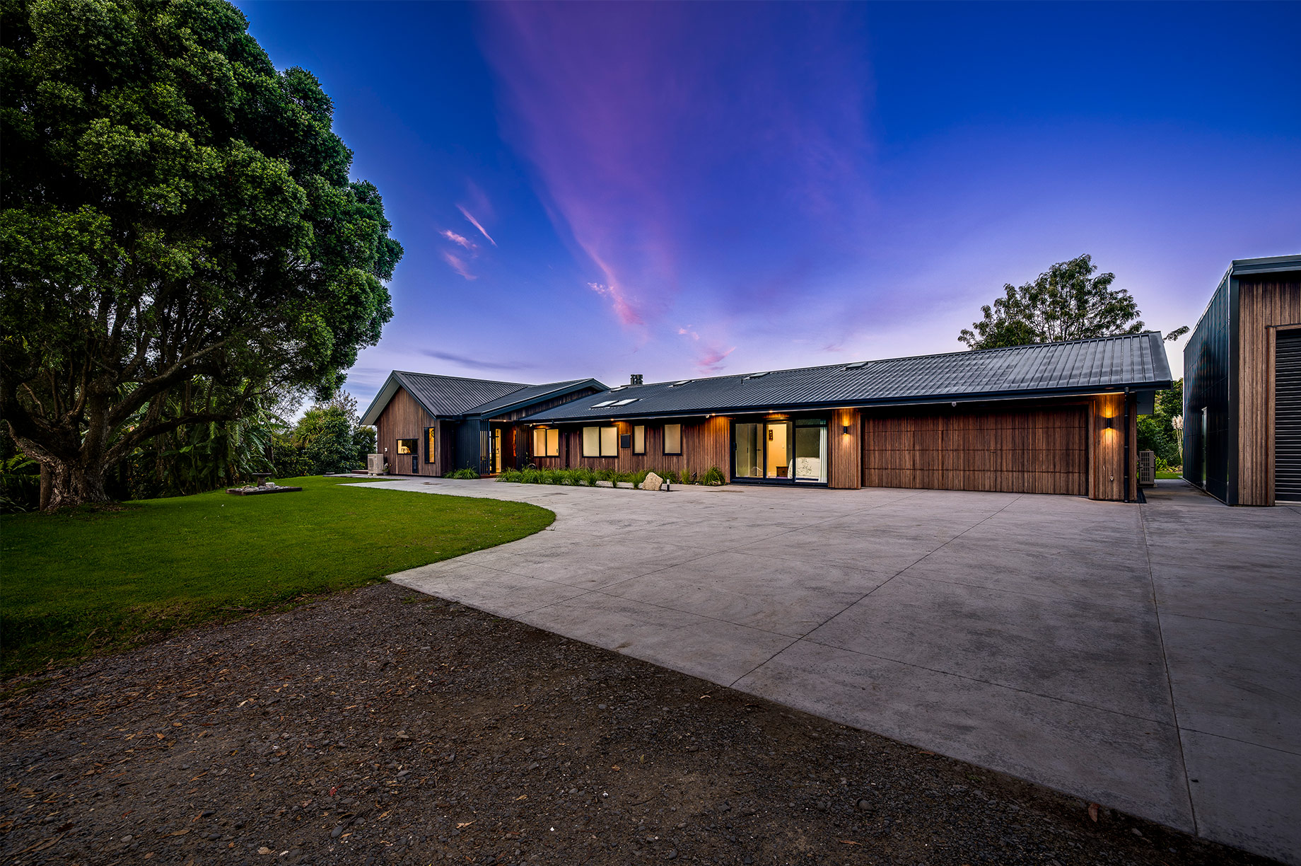 Comprehensive renovation of beachfront residence in northern Napier